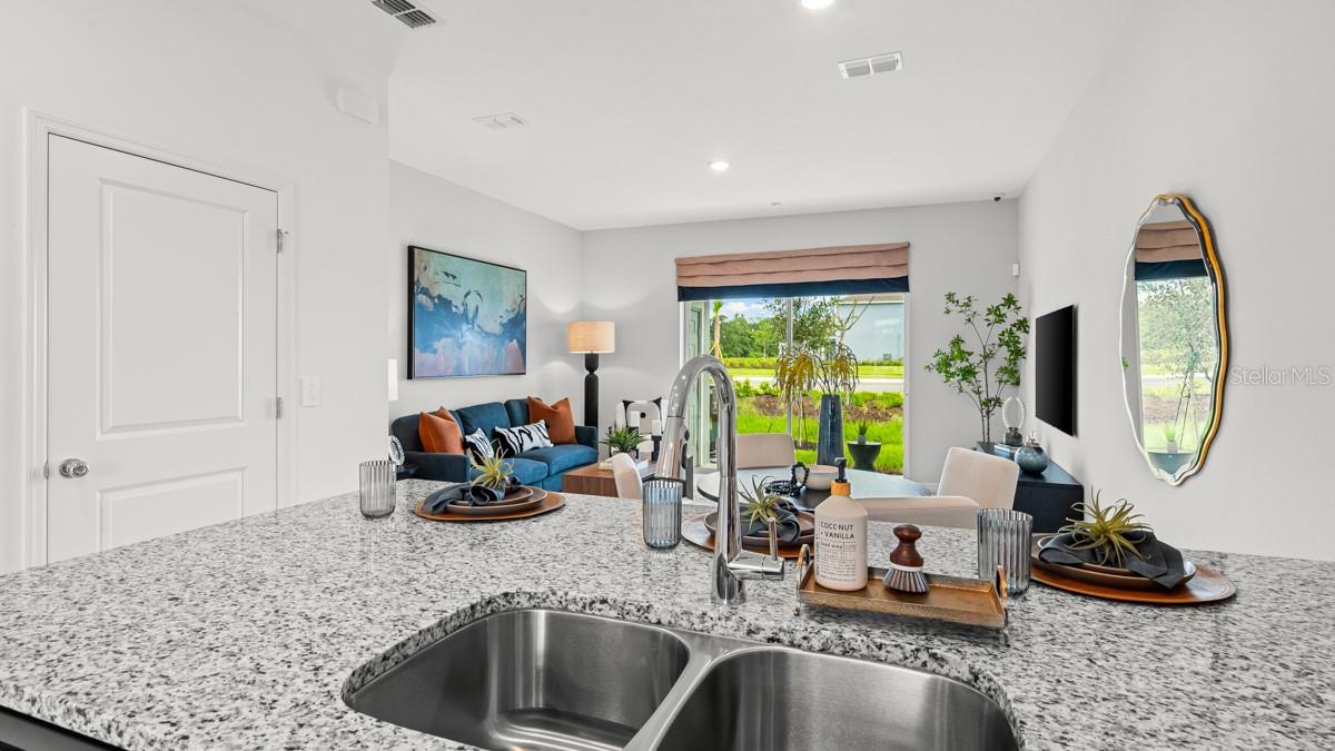 THE TOWNHOMES AT WESTVIEW - Residential