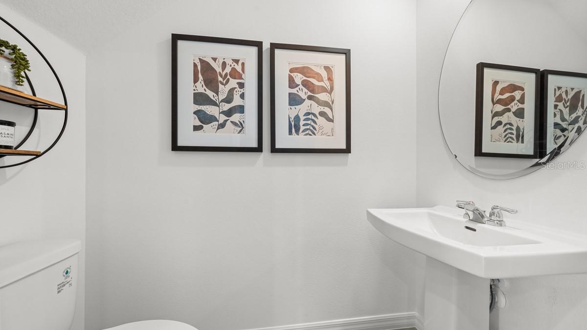 THE TOWNHOMES AT WESTVIEW - Residential