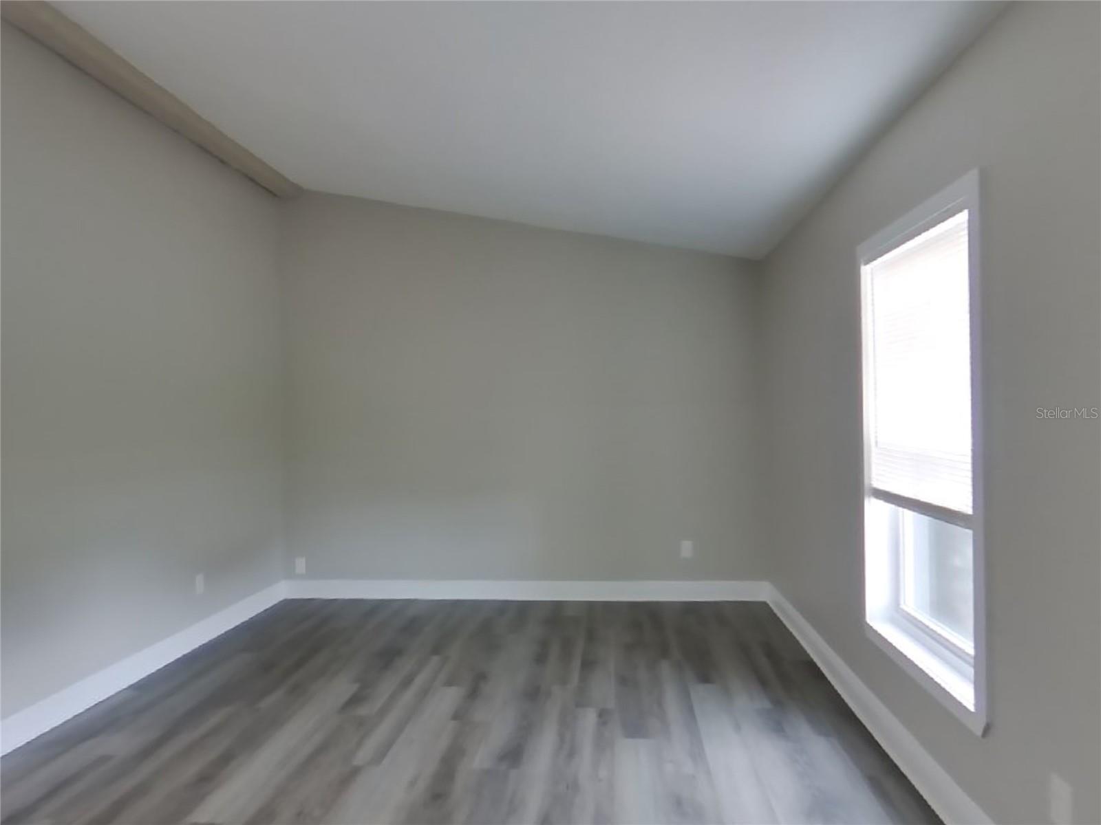 DELTONA LAKES UNIT 05 - Residential Lease