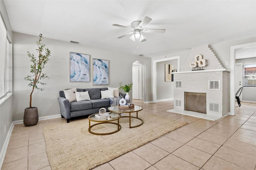 Photo of 5015 15th Avenue S, Gulfport, FL 33707 (MLS # TB8383226)