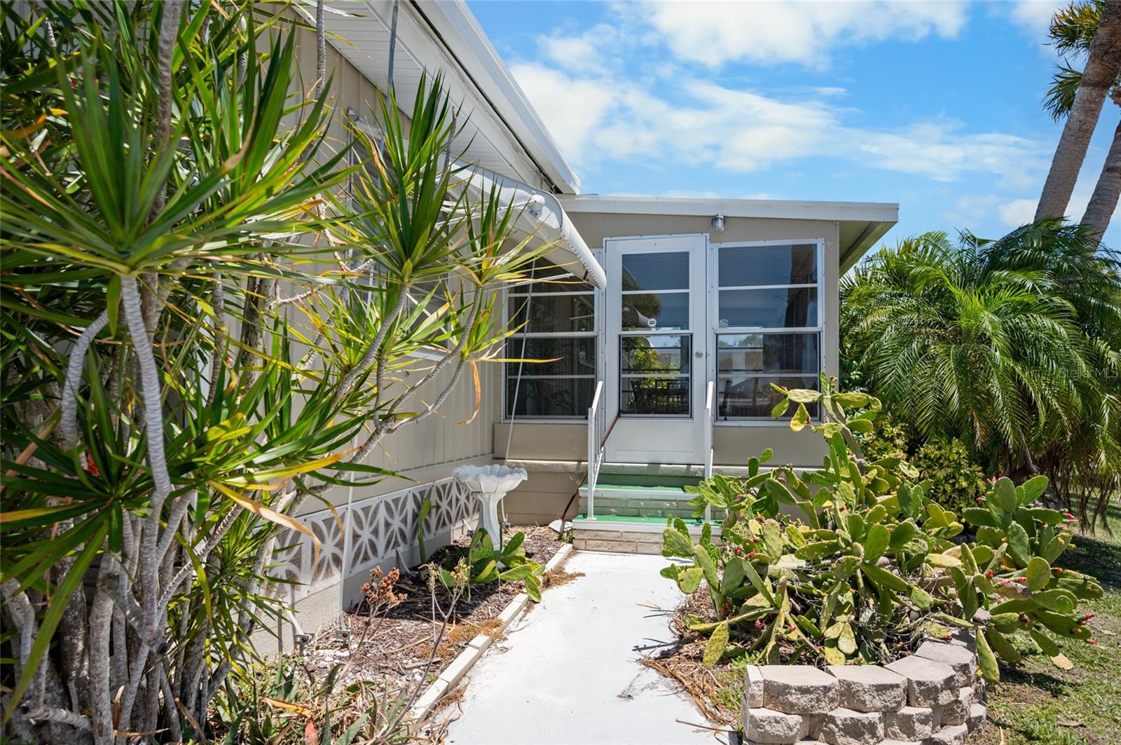 JAPANESE GARDENS MHP - Residential