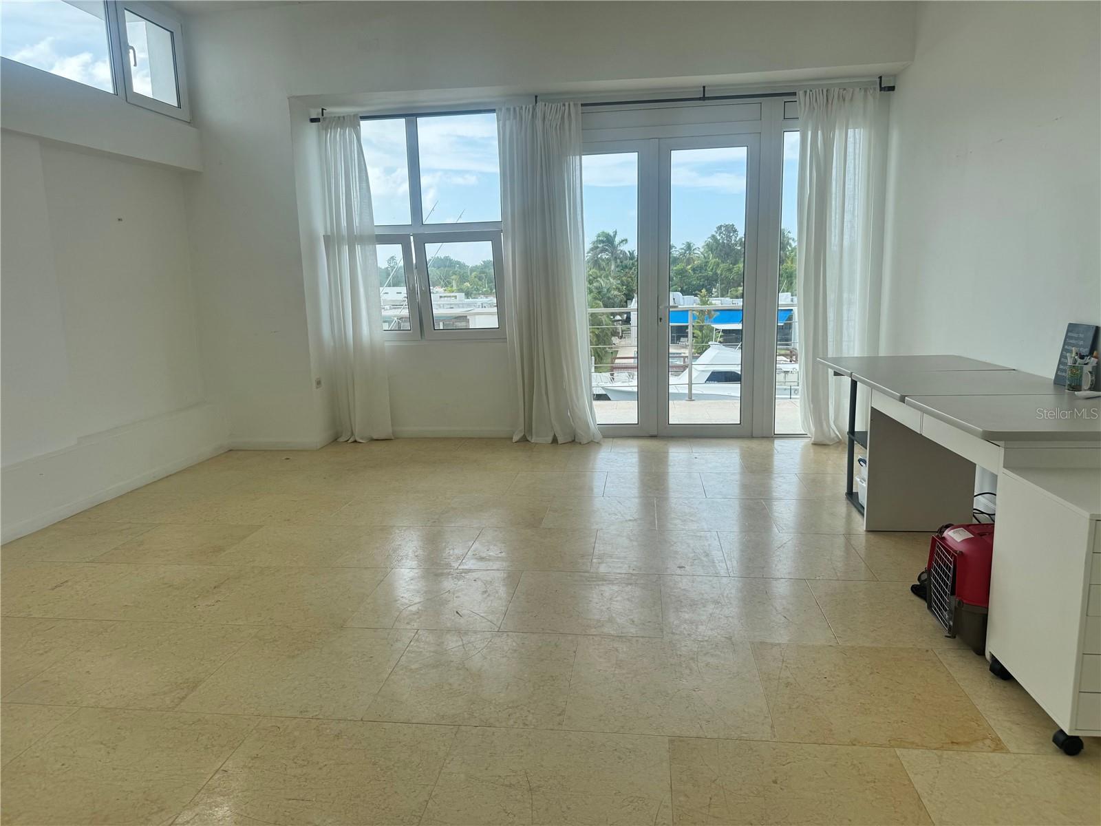 VISTA MAR MARINA ESTE - Residential