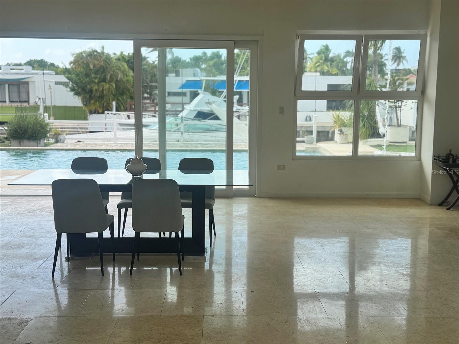 VISTA MAR MARINA ESTE - Residential