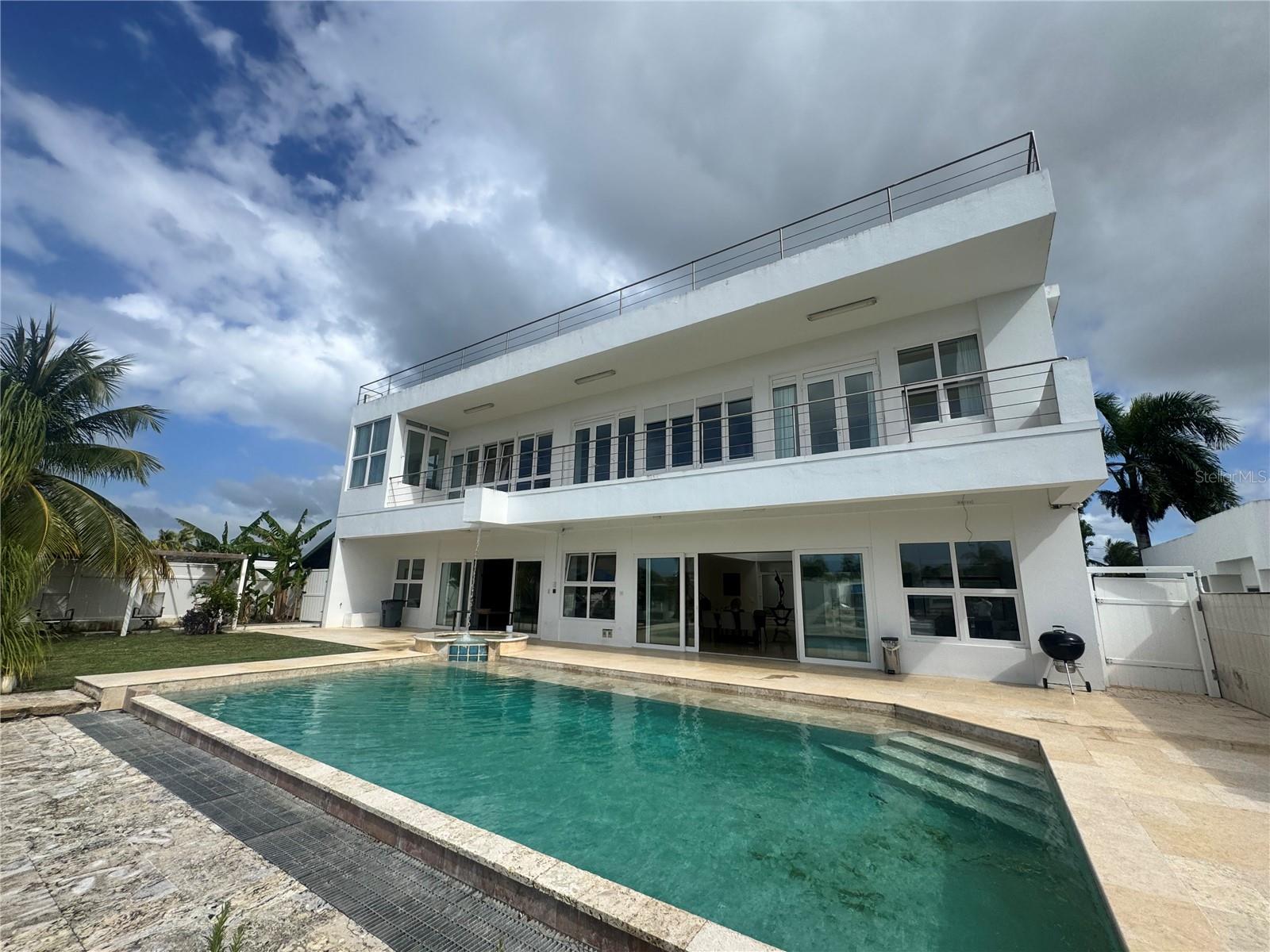 VISTA MAR MARINA ESTE - Residential