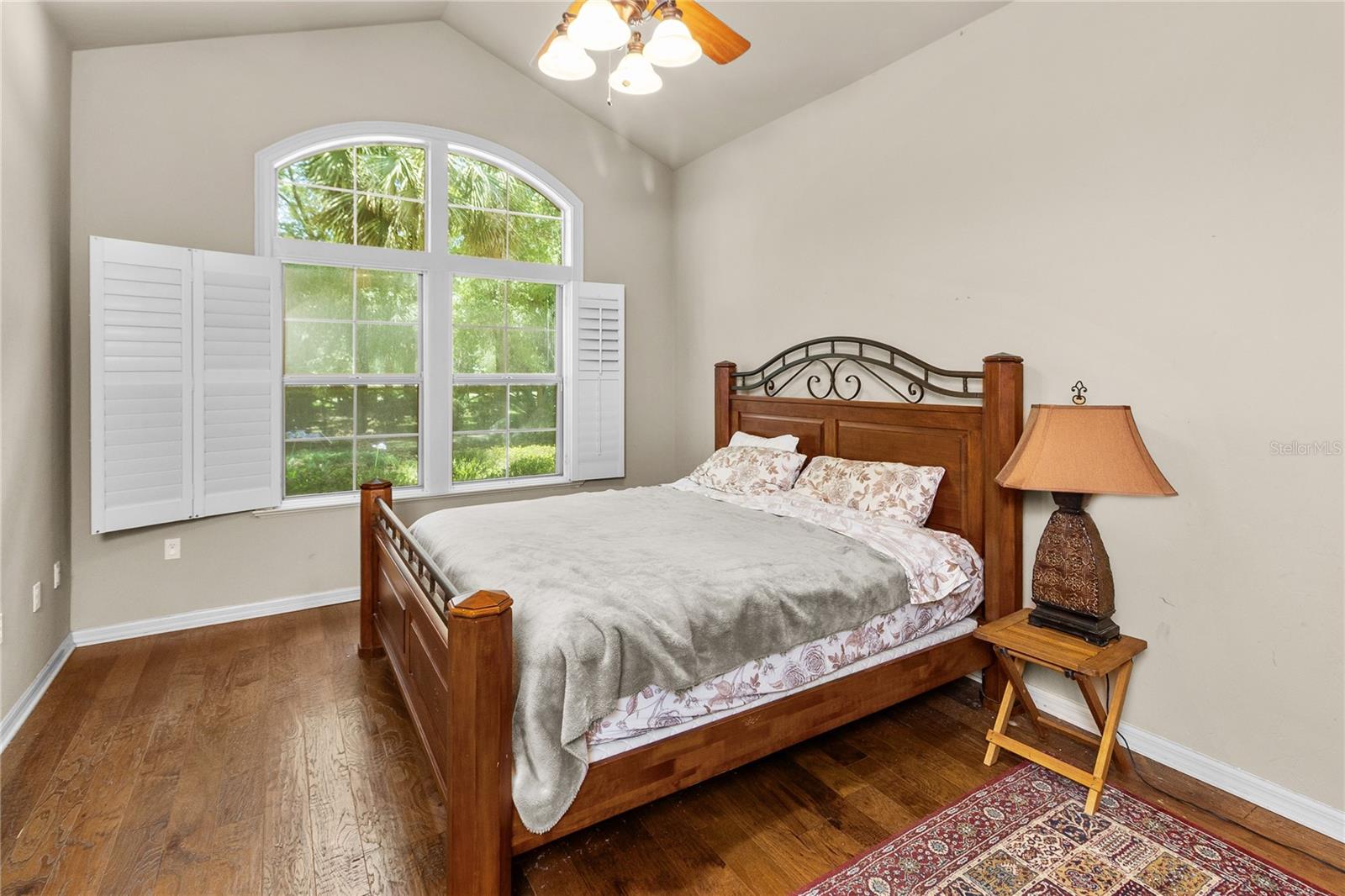 SHANNON WOODS - Residential Lease