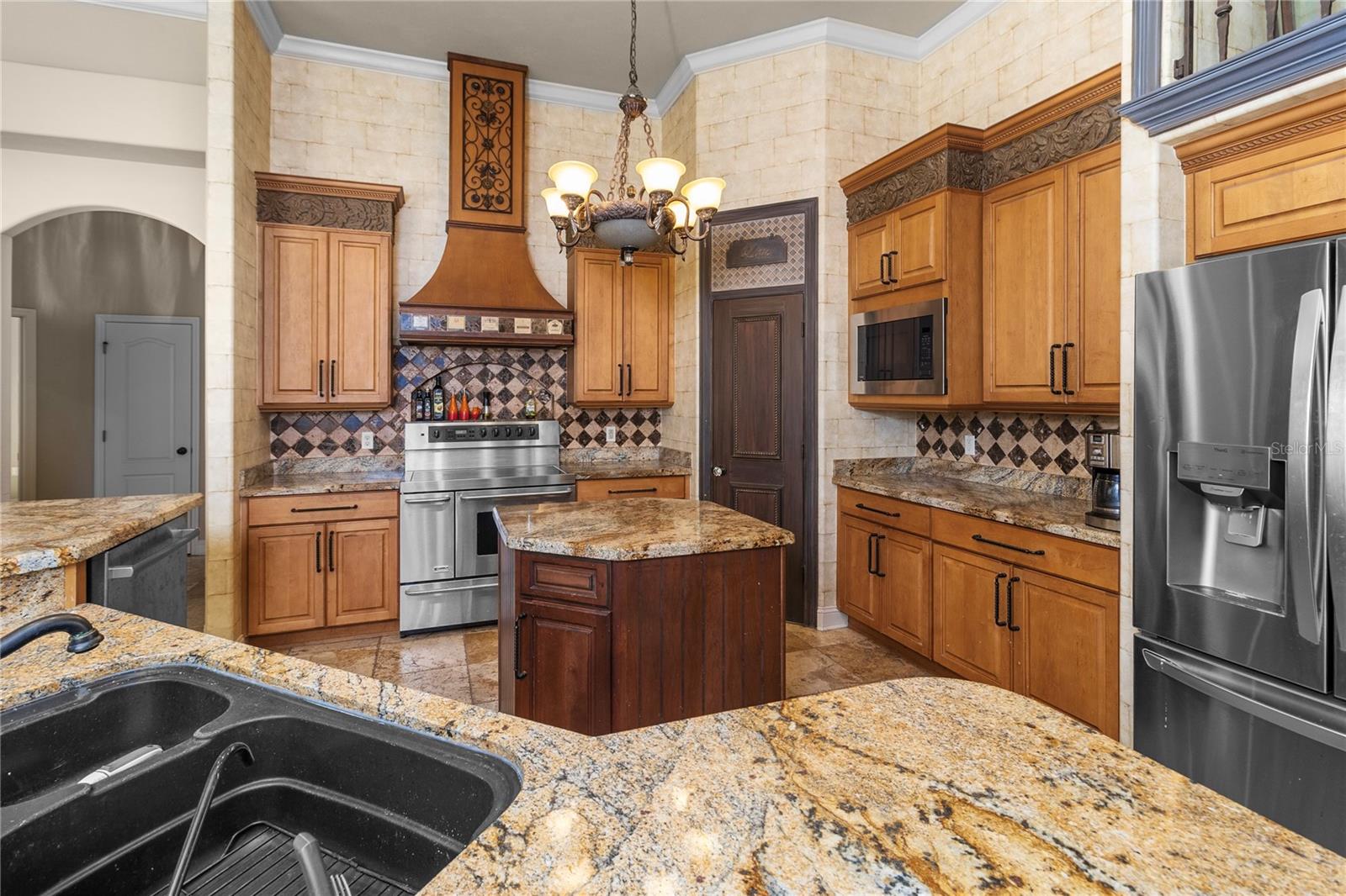 SHANNON WOODS - Residential Lease