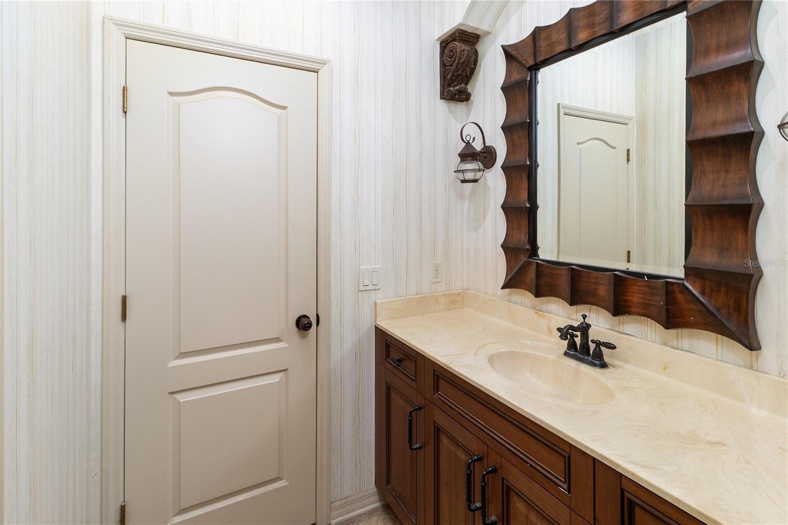 SHANNON WOODS - Residential Lease