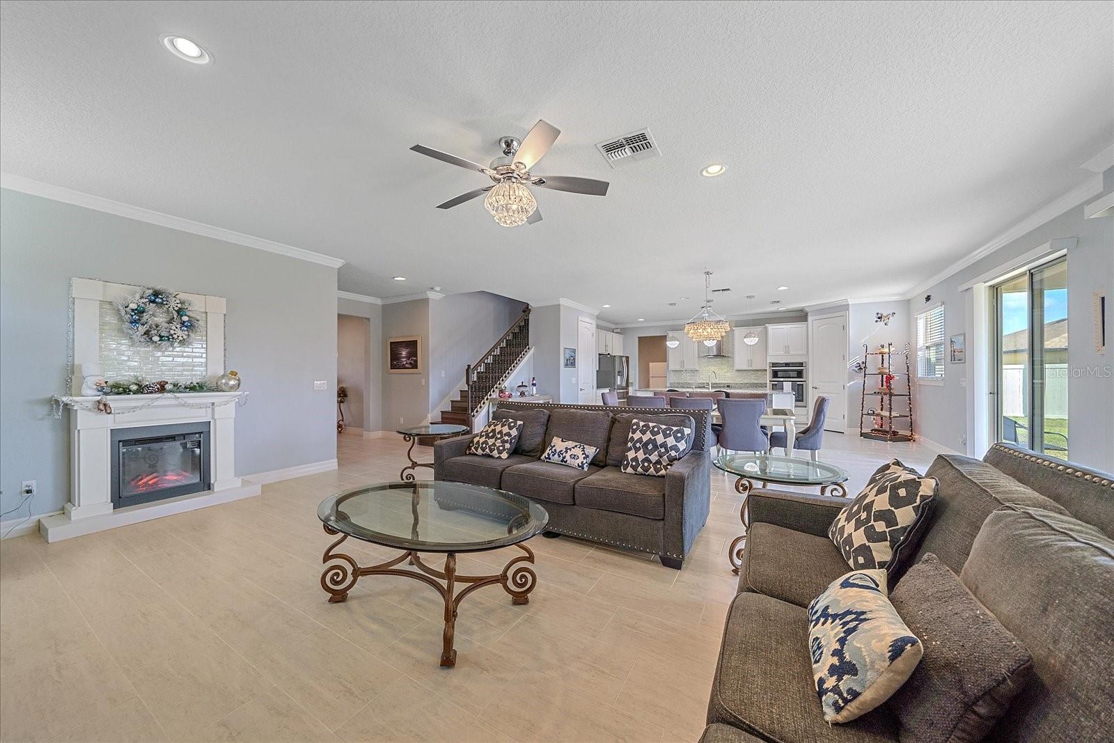 ROCK SPGS ESTATES - Residential