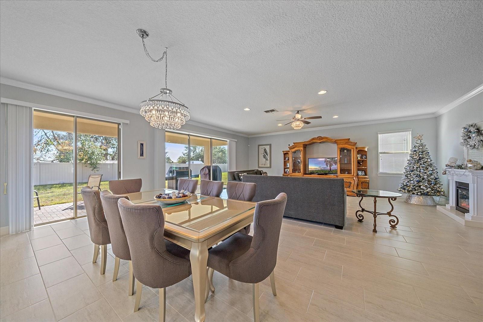 ROCK SPGS ESTATES - Residential