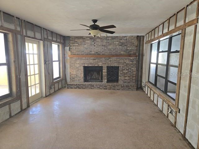 TOWN & COUNTRY ESTATES - Residential