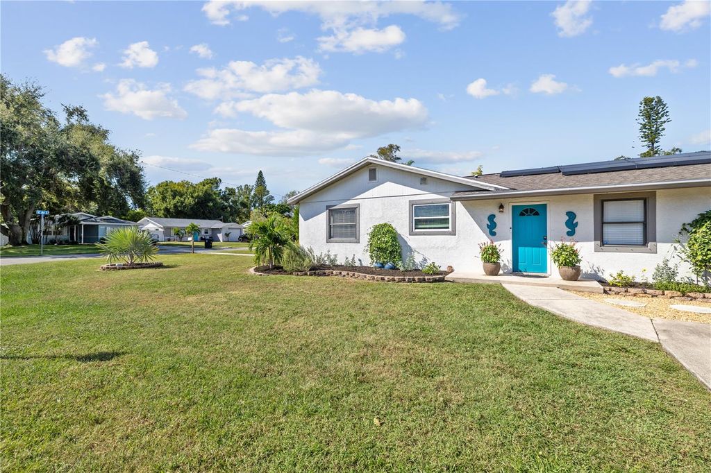 Photo of 5701 12th Avenue S, Gulfport, FL 33707 (MLS # TB8440467)