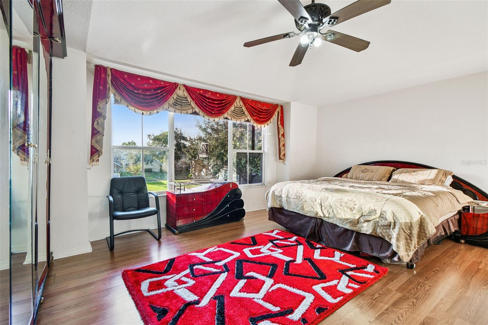 COVERED BRIDGE TWNHMS - Residential