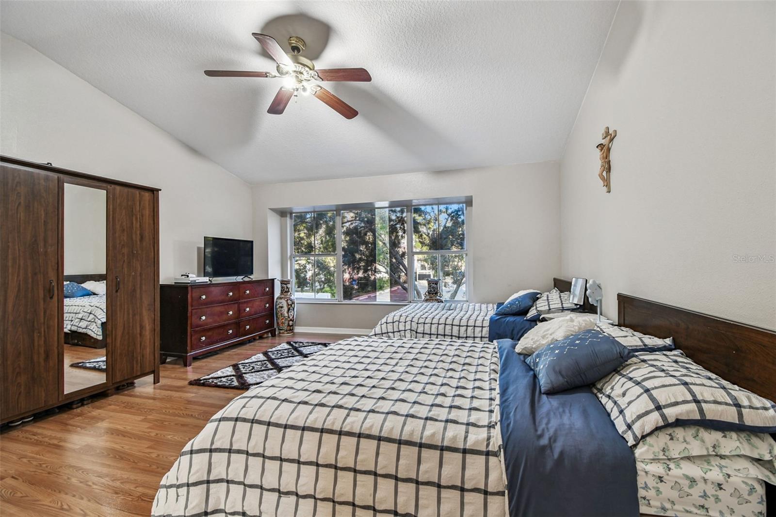 COVERED BRIDGE TWNHMS - Residential