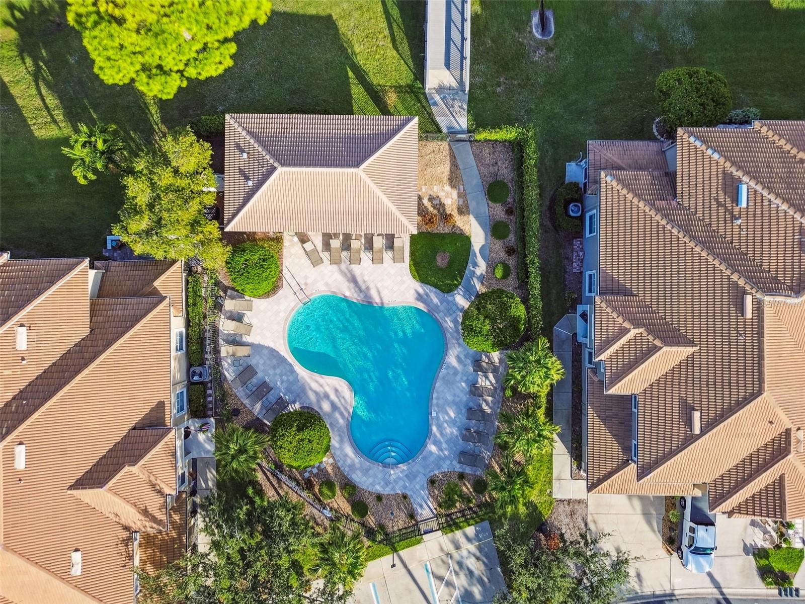 COVERED BRIDGE TWNHMS - Residential