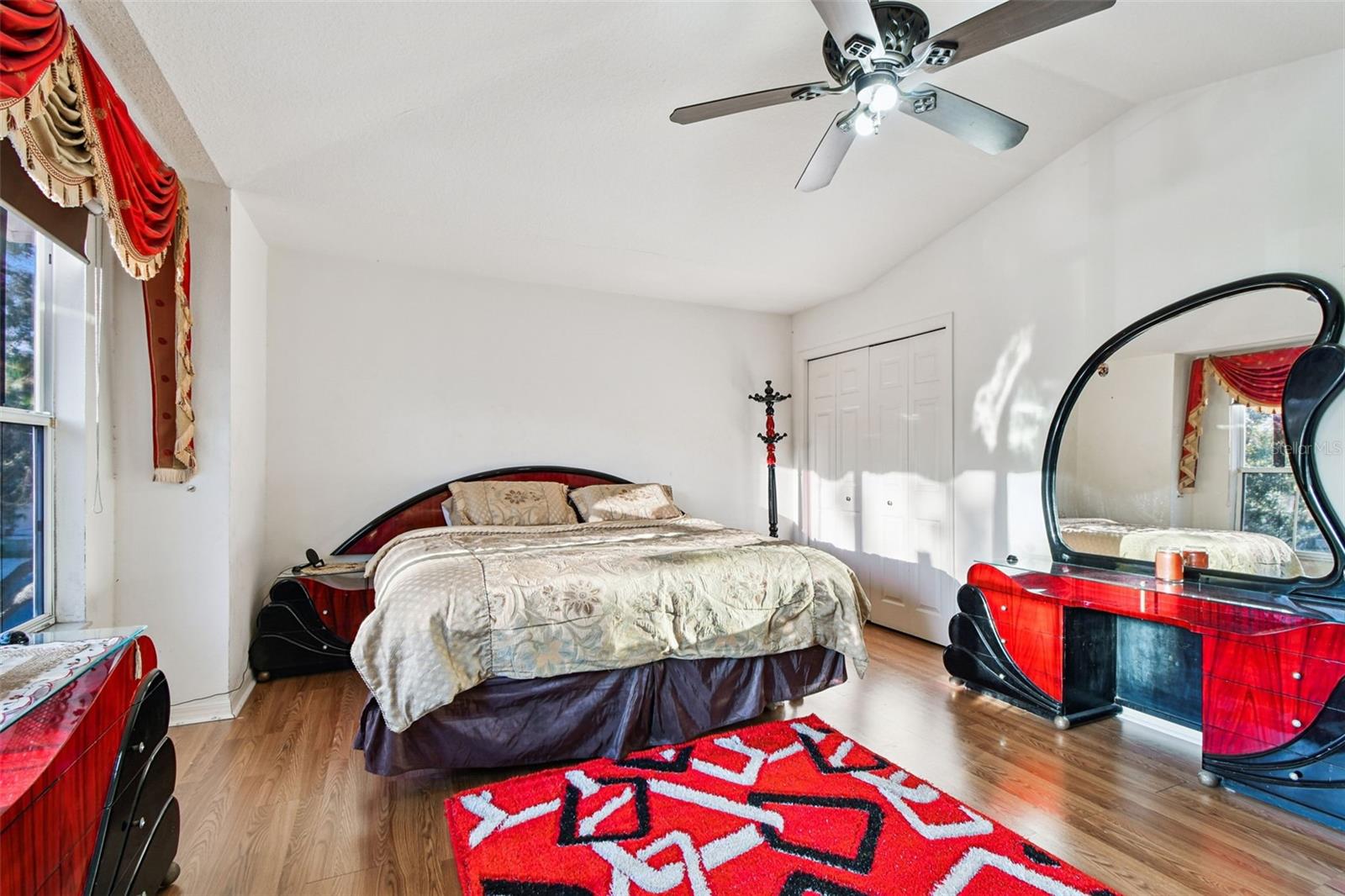 COVERED BRIDGE TWNHMS - Residential