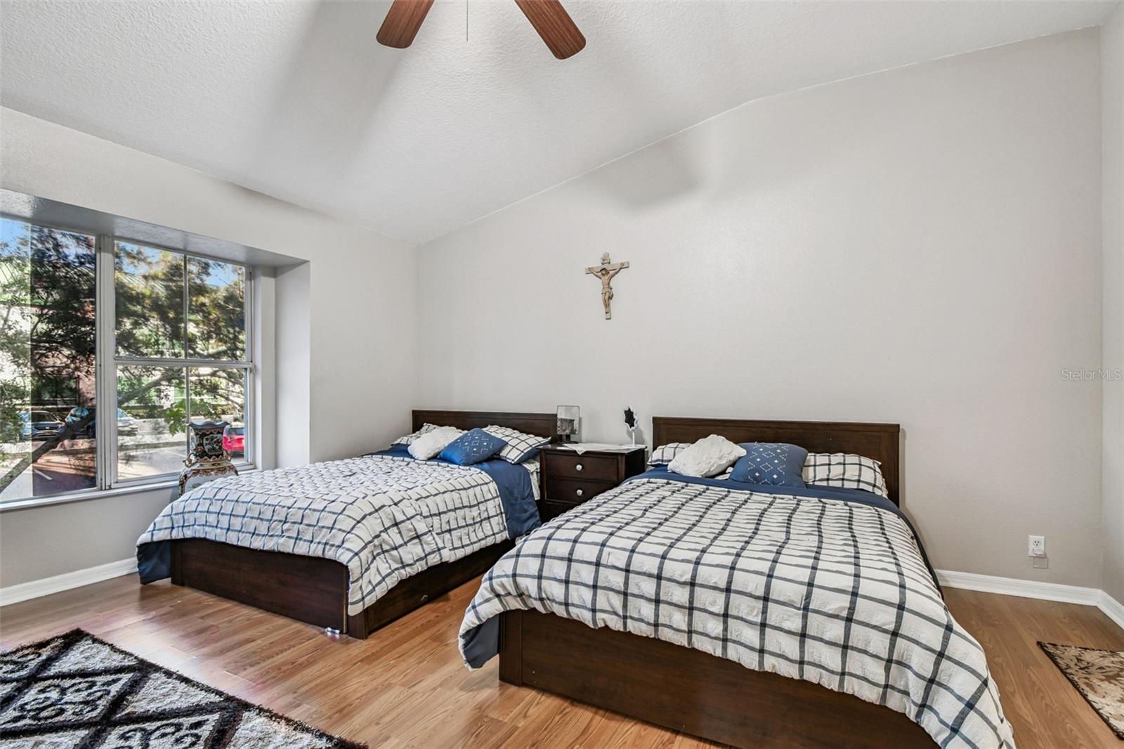 COVERED BRIDGE TWNHMS - Residential