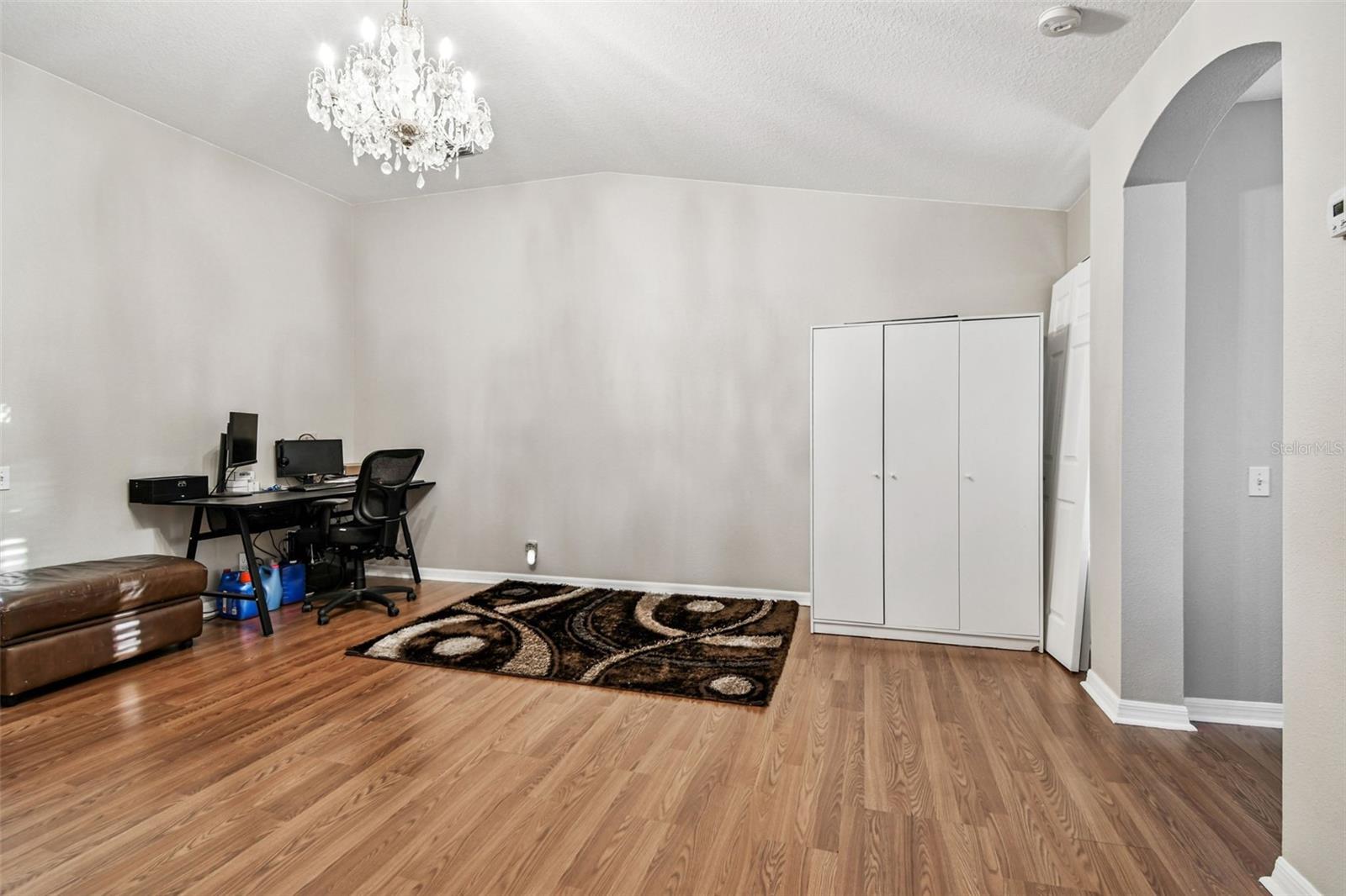 COVERED BRIDGE TWNHMS - Residential