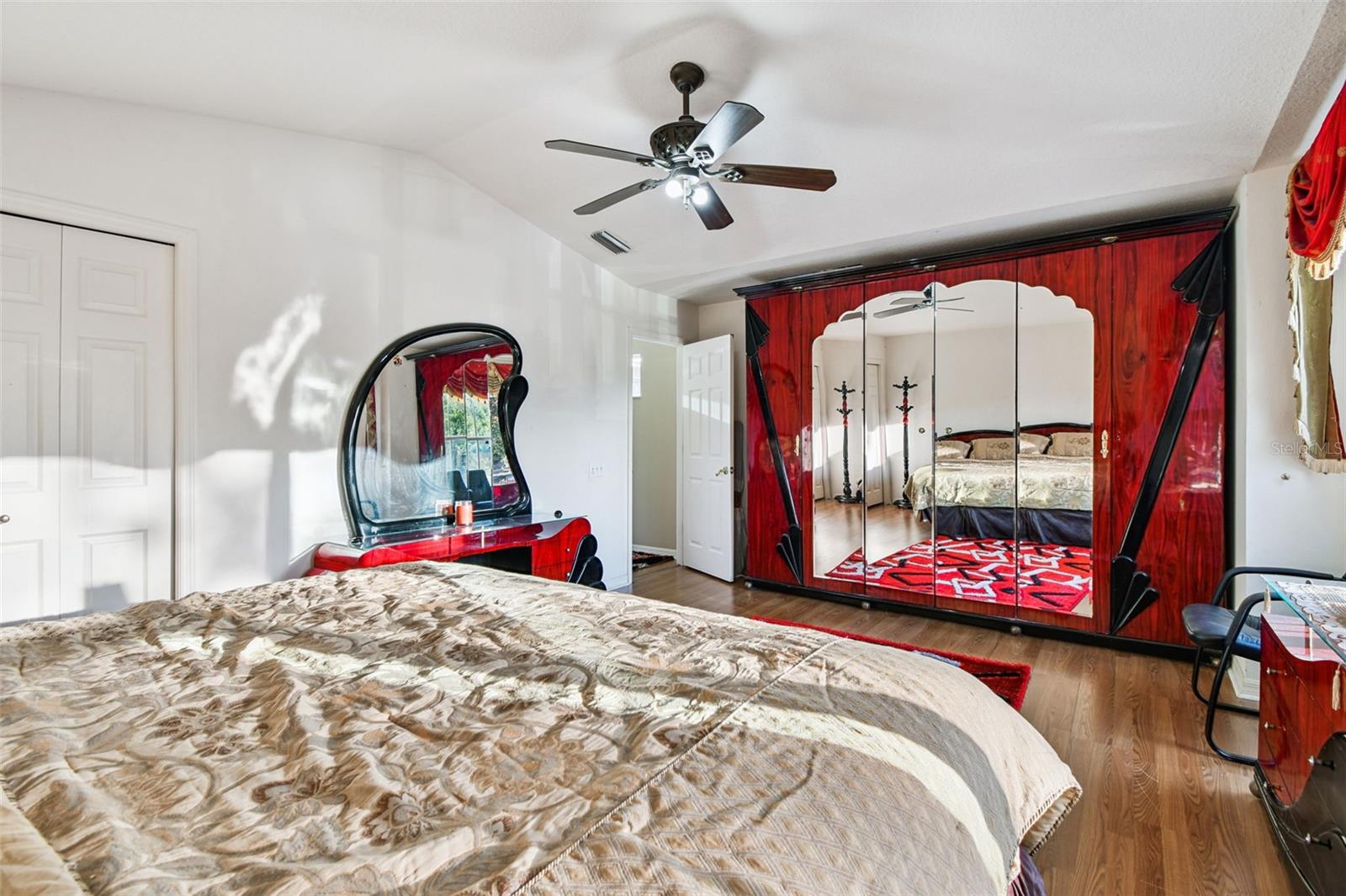 COVERED BRIDGE TWNHMS - Residential