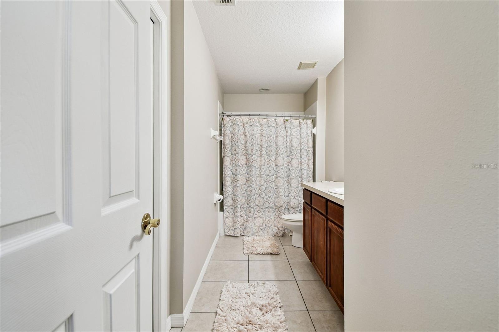 COVERED BRIDGE TWNHMS - Residential