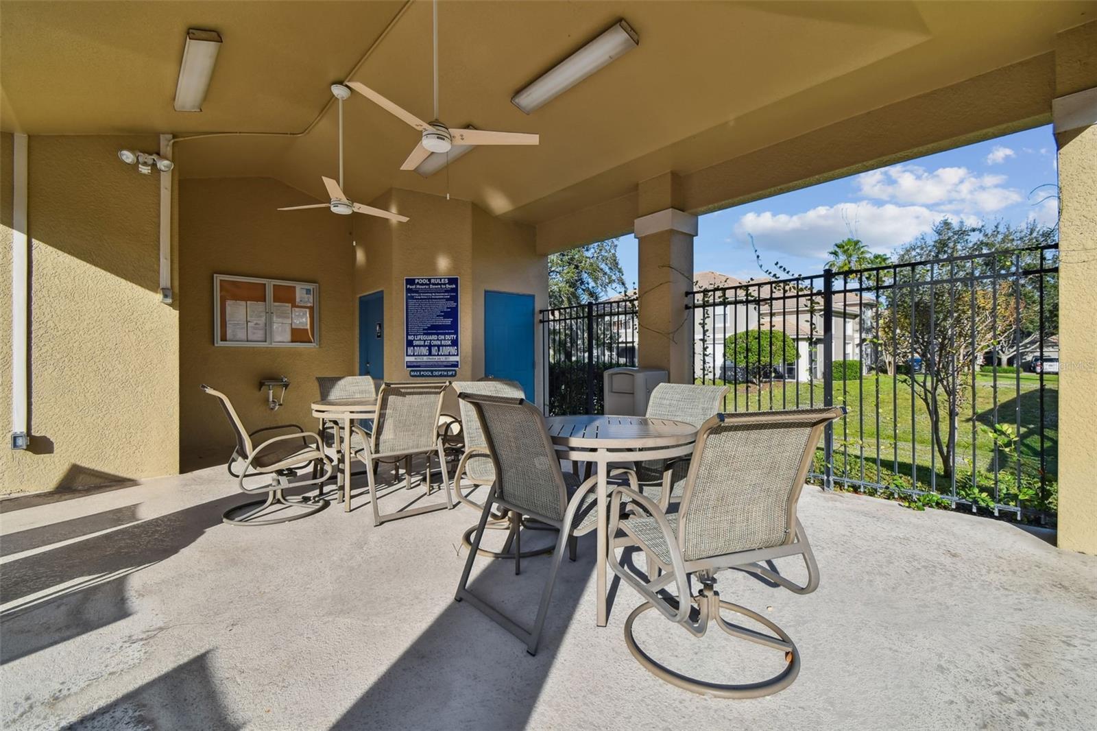 COVERED BRIDGE TWNHMS - Residential