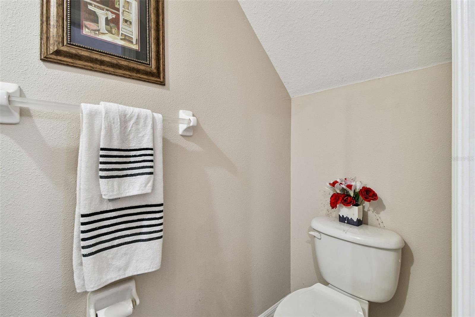 COVERED BRIDGE TWNHMS - Residential