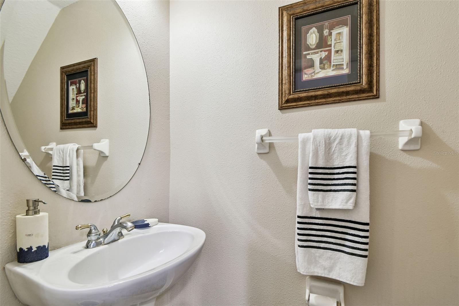 COVERED BRIDGE TWNHMS - Residential