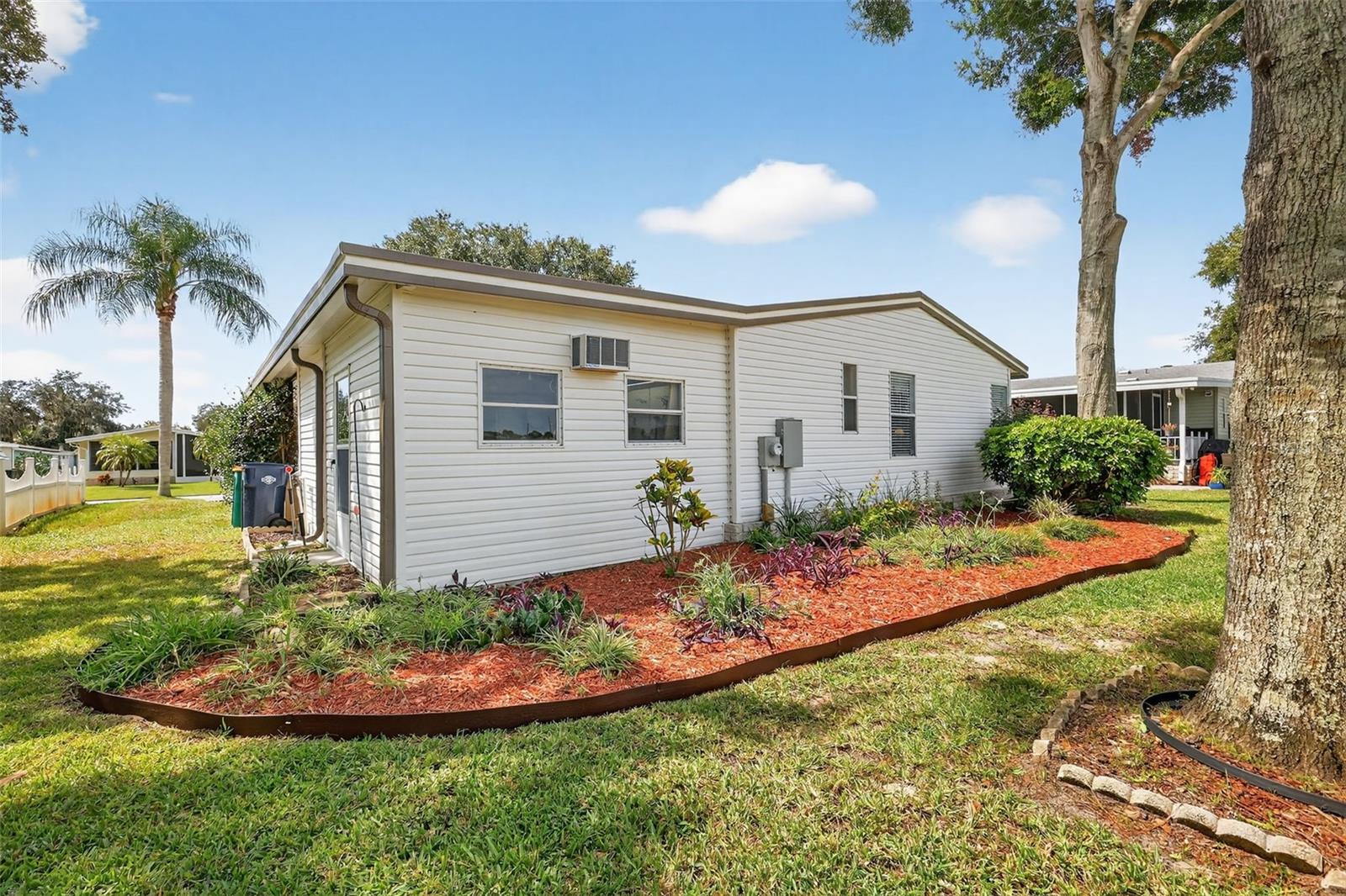 TAVARES FOX RUN MOBILE HOME - Residential