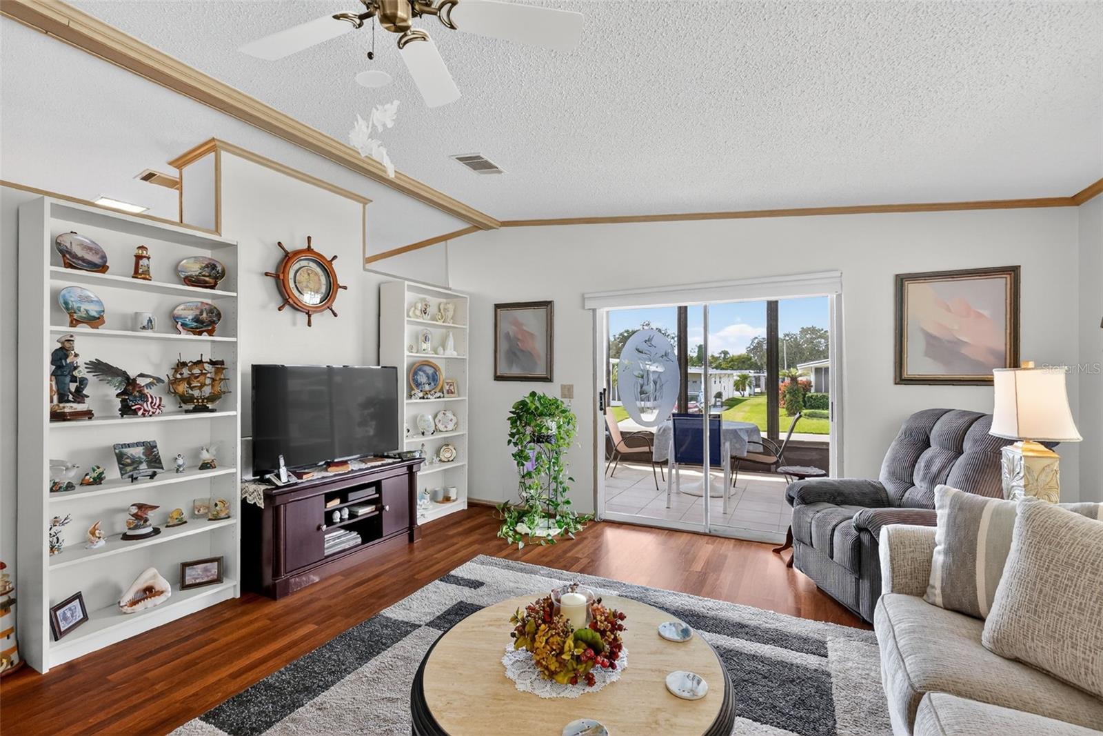TAVARES FOX RUN MOBILE HOME - Residential