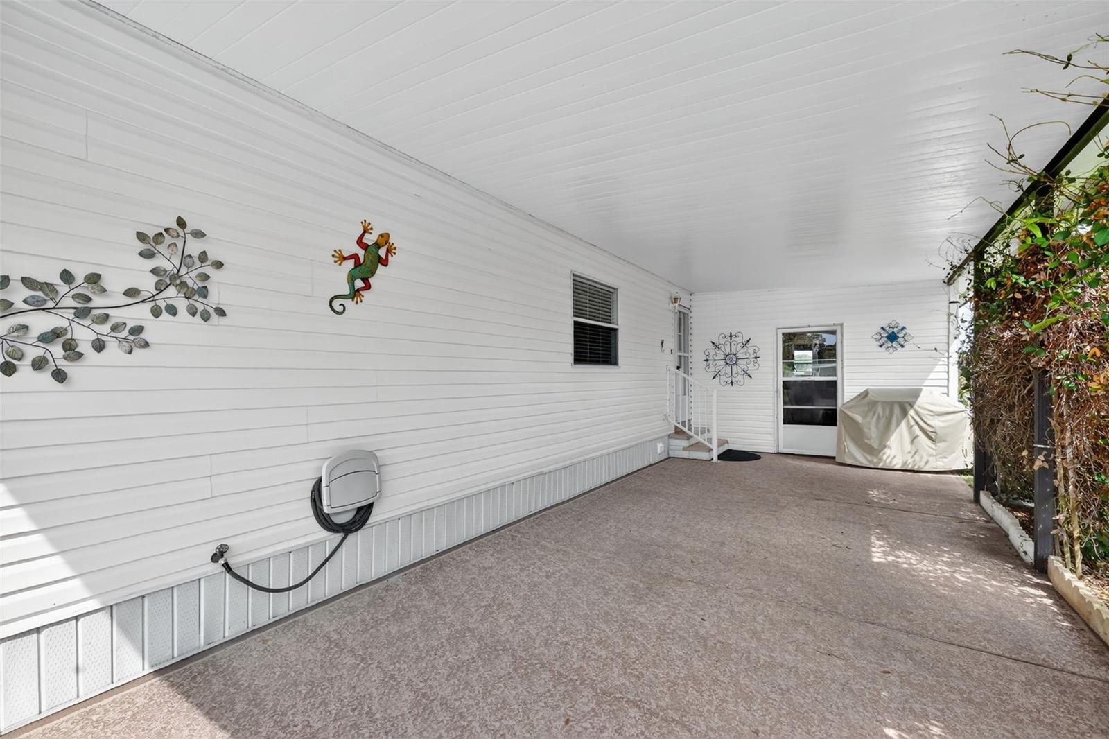 TAVARES FOX RUN MOBILE HOME - Residential