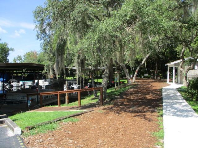 TAVARES FOX RUN MOBILE HOME - Residential