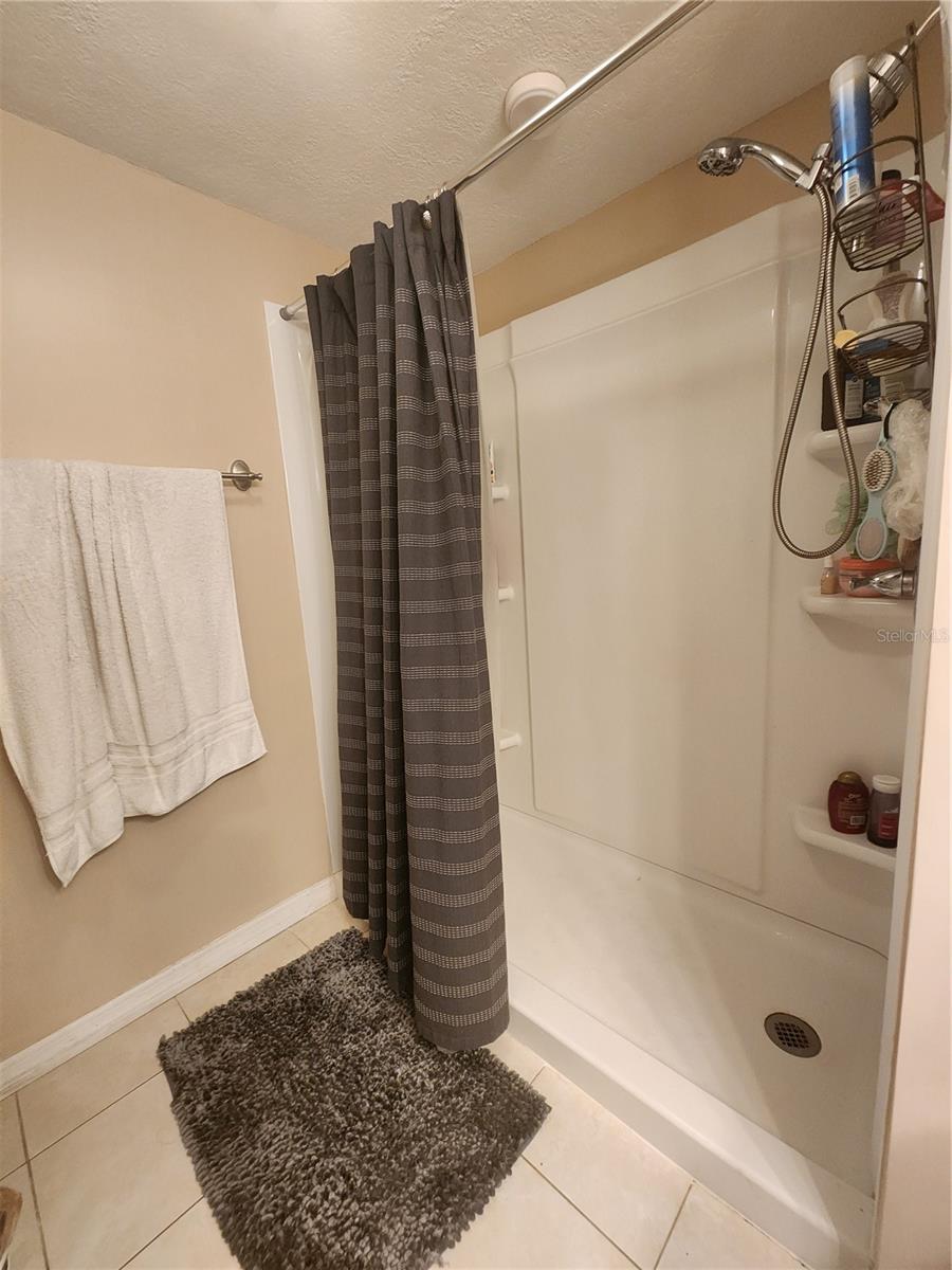 INVERNESS CONDO - Residential Lease