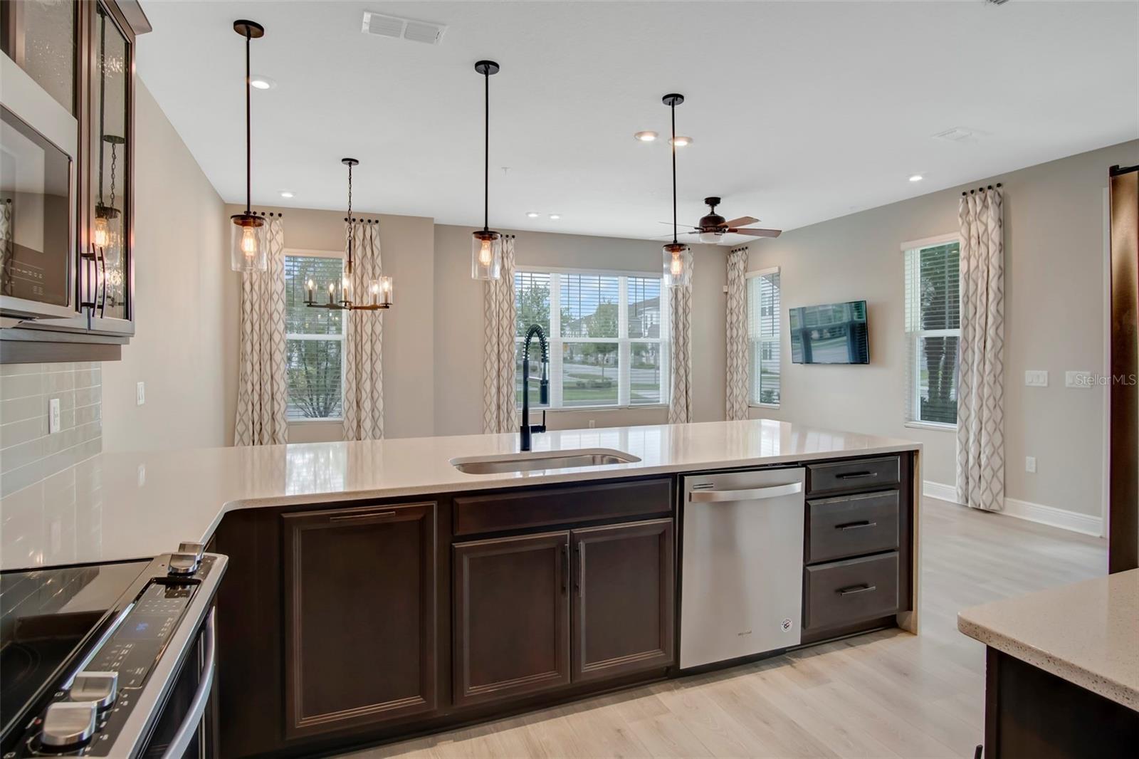 RANDAL WALK - Residential Lease