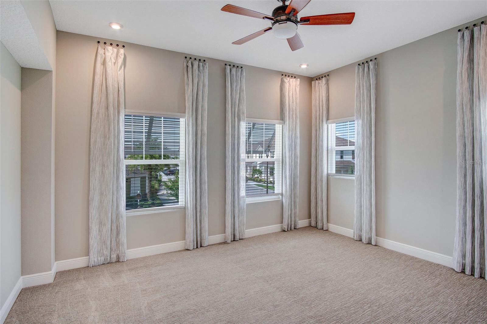 RANDAL WALK - Residential Lease