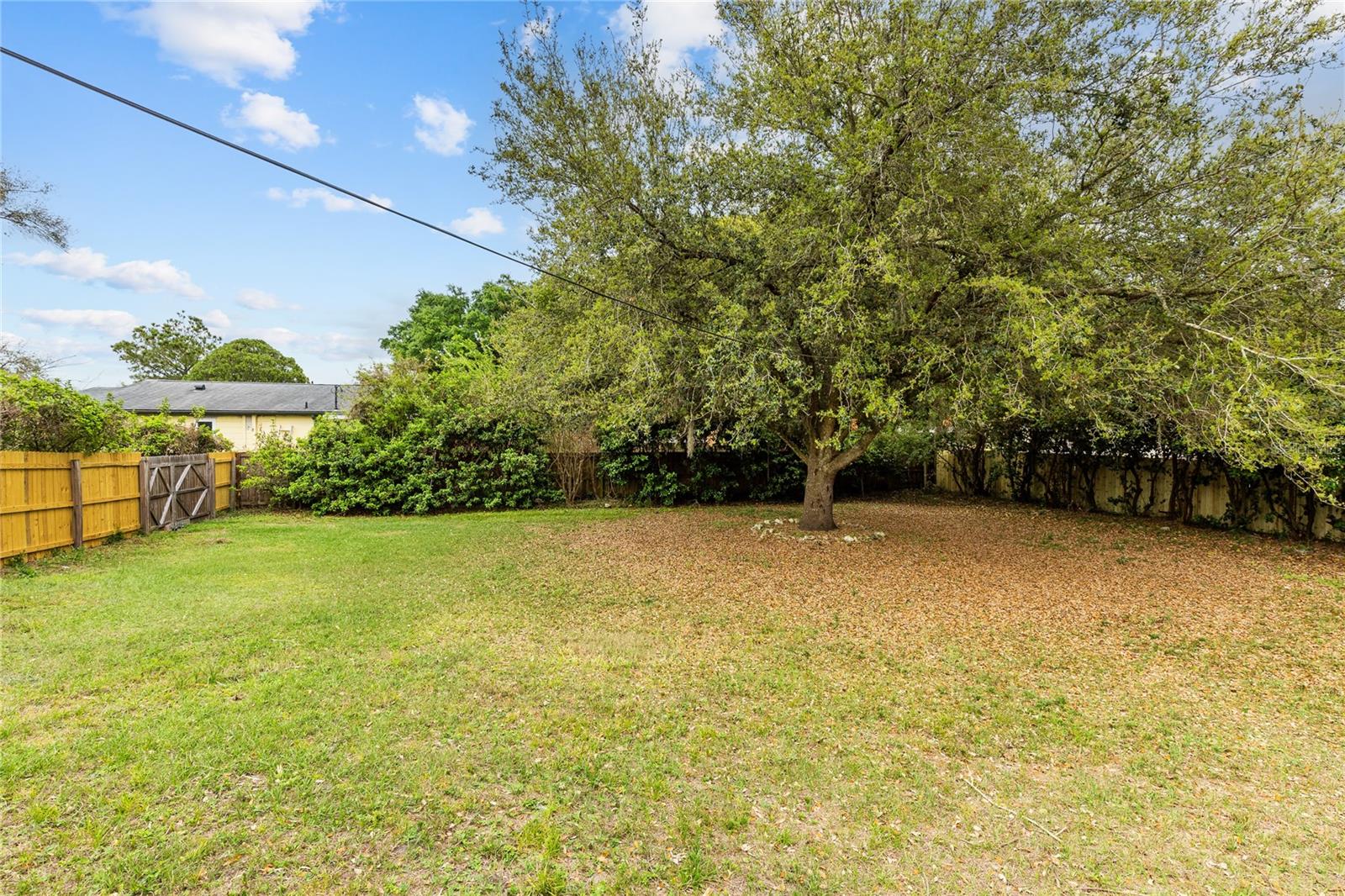 SUNSHINE GARDENS - Residential