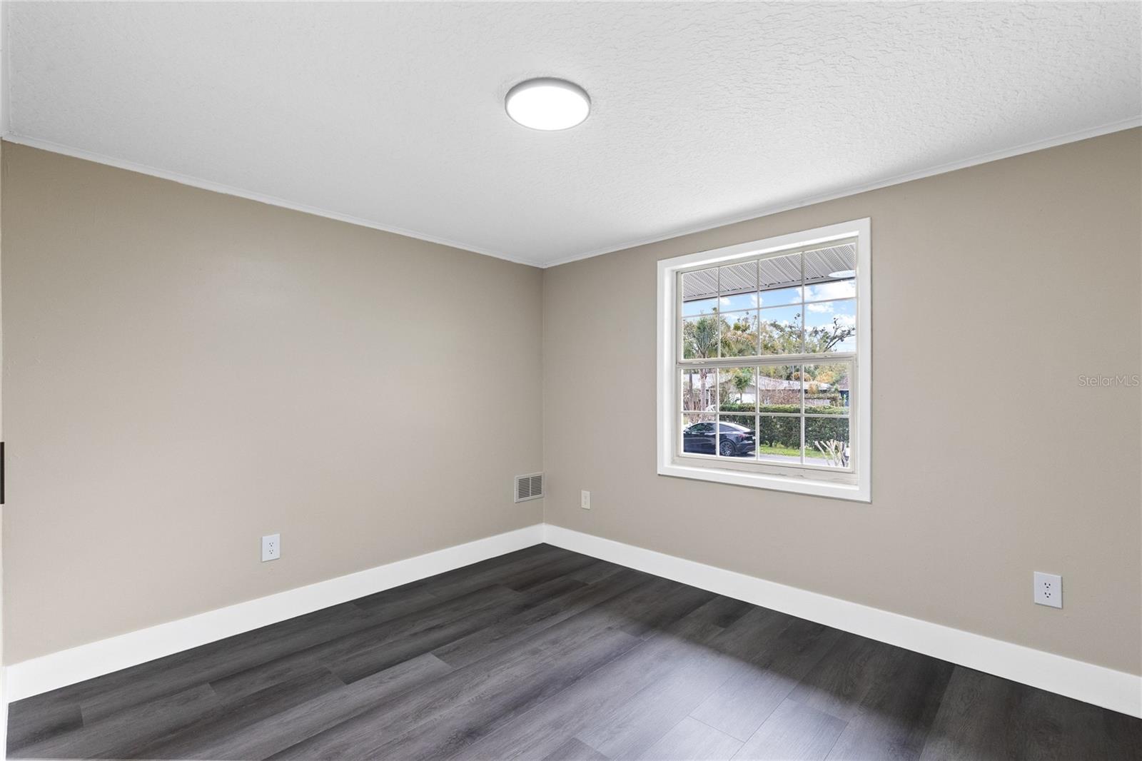 SUNSHINE GARDENS - Residential