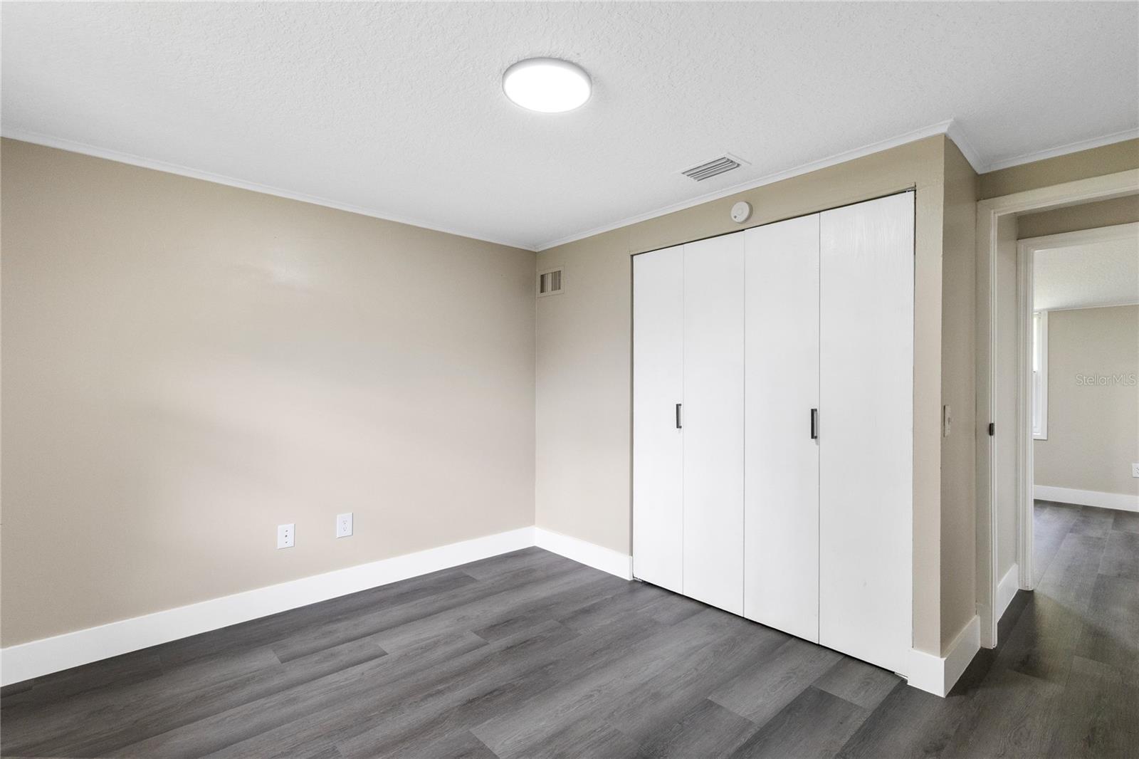 SUNSHINE GARDENS - Residential