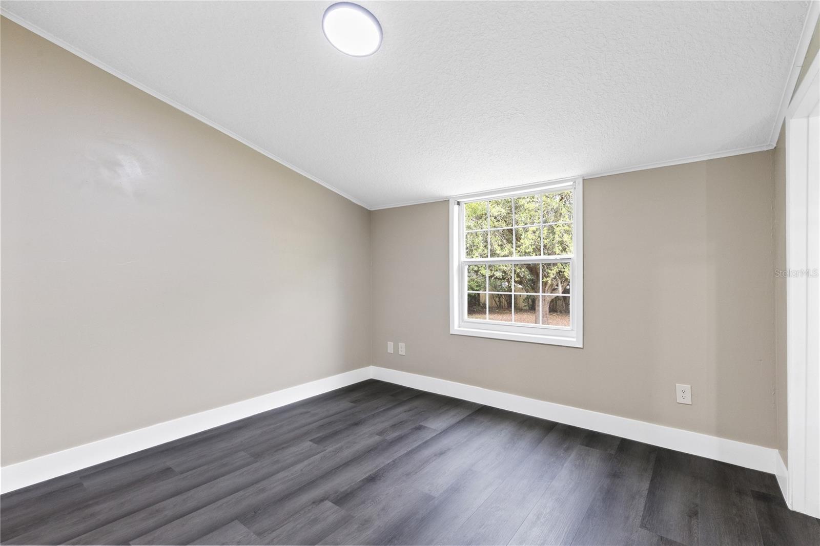 SUNSHINE GARDENS - Residential