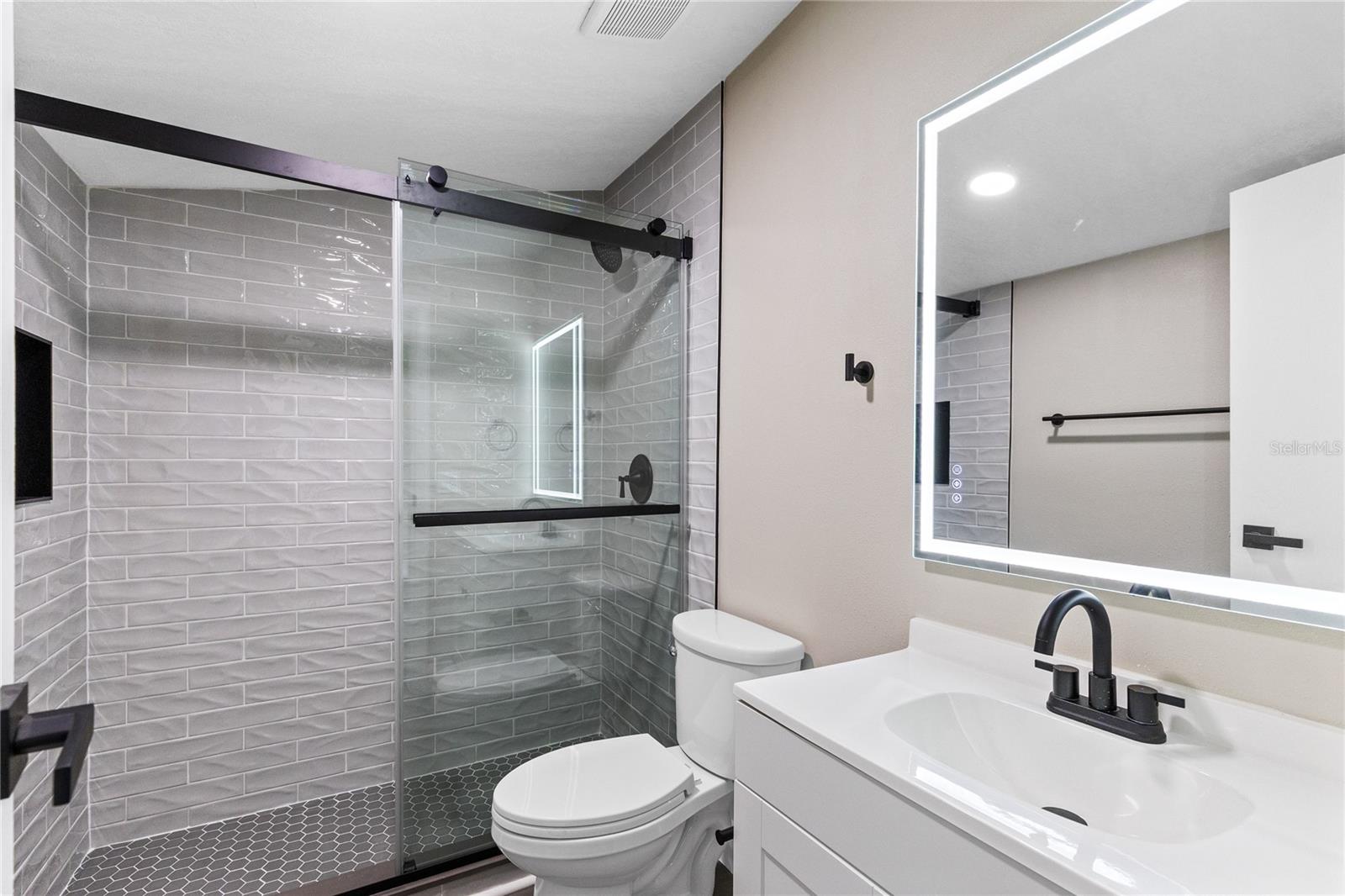 SUNSHINE GARDENS - Residential