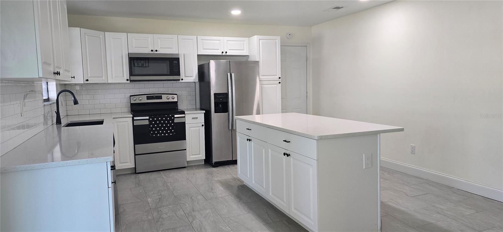 FLORIDA SHORES 01 - Residential