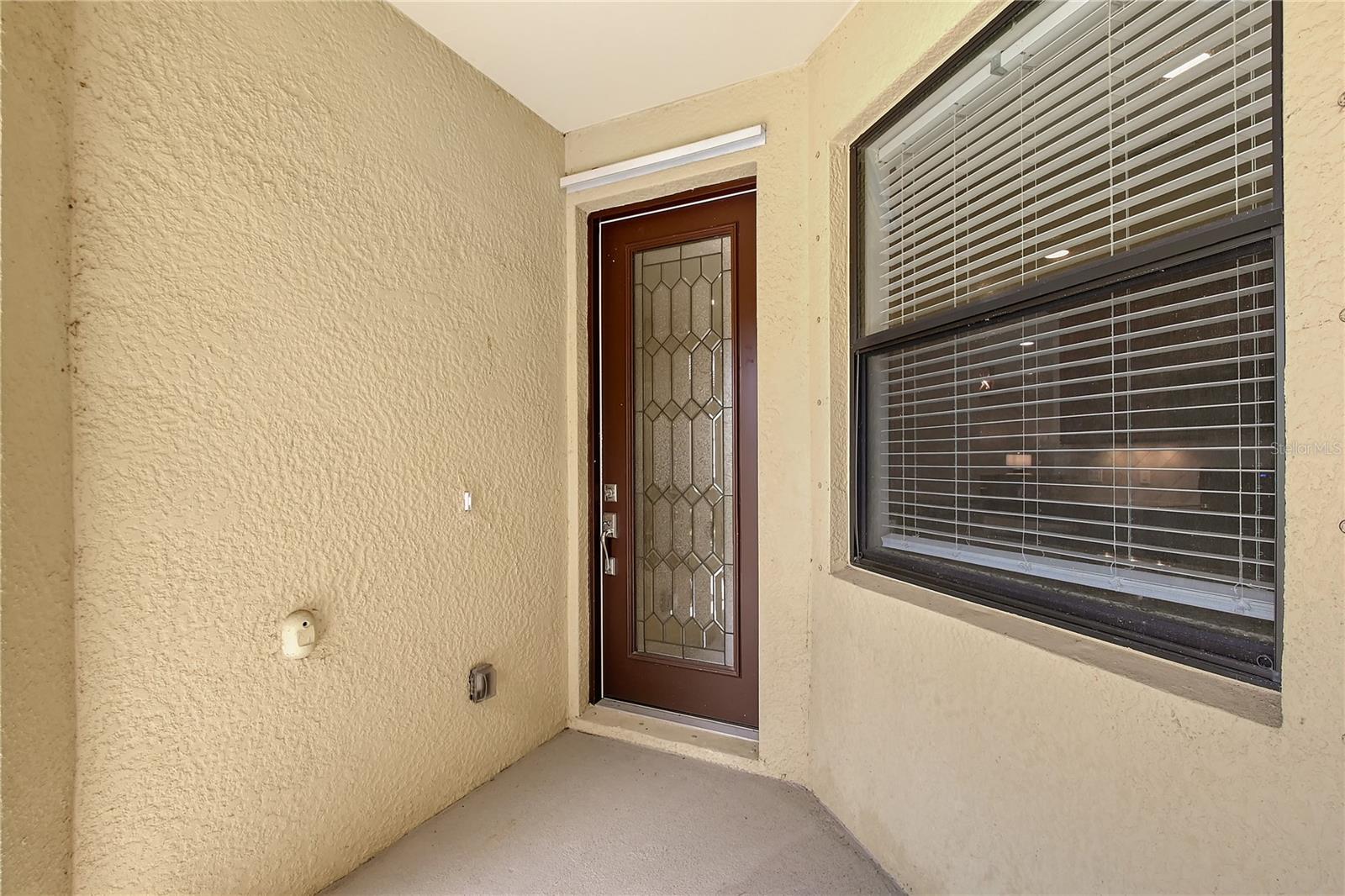1318 BALLOTA LANE
