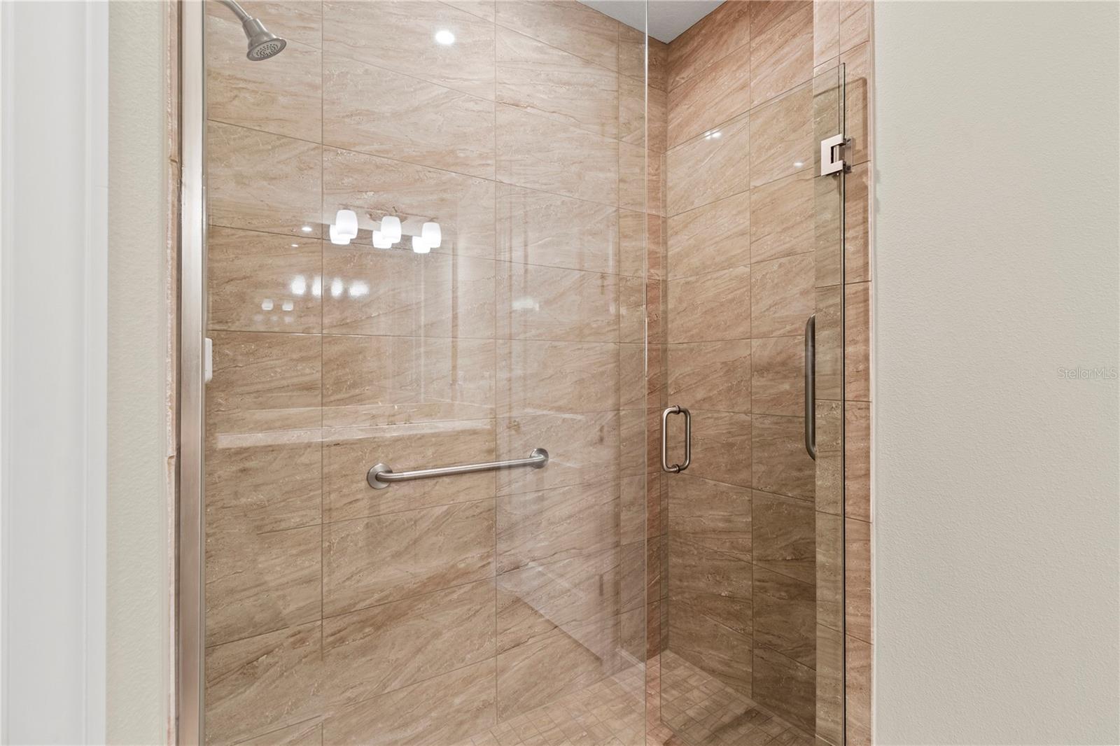 AZARIO ESPLANADE PH II SUBPH C-O - Residential