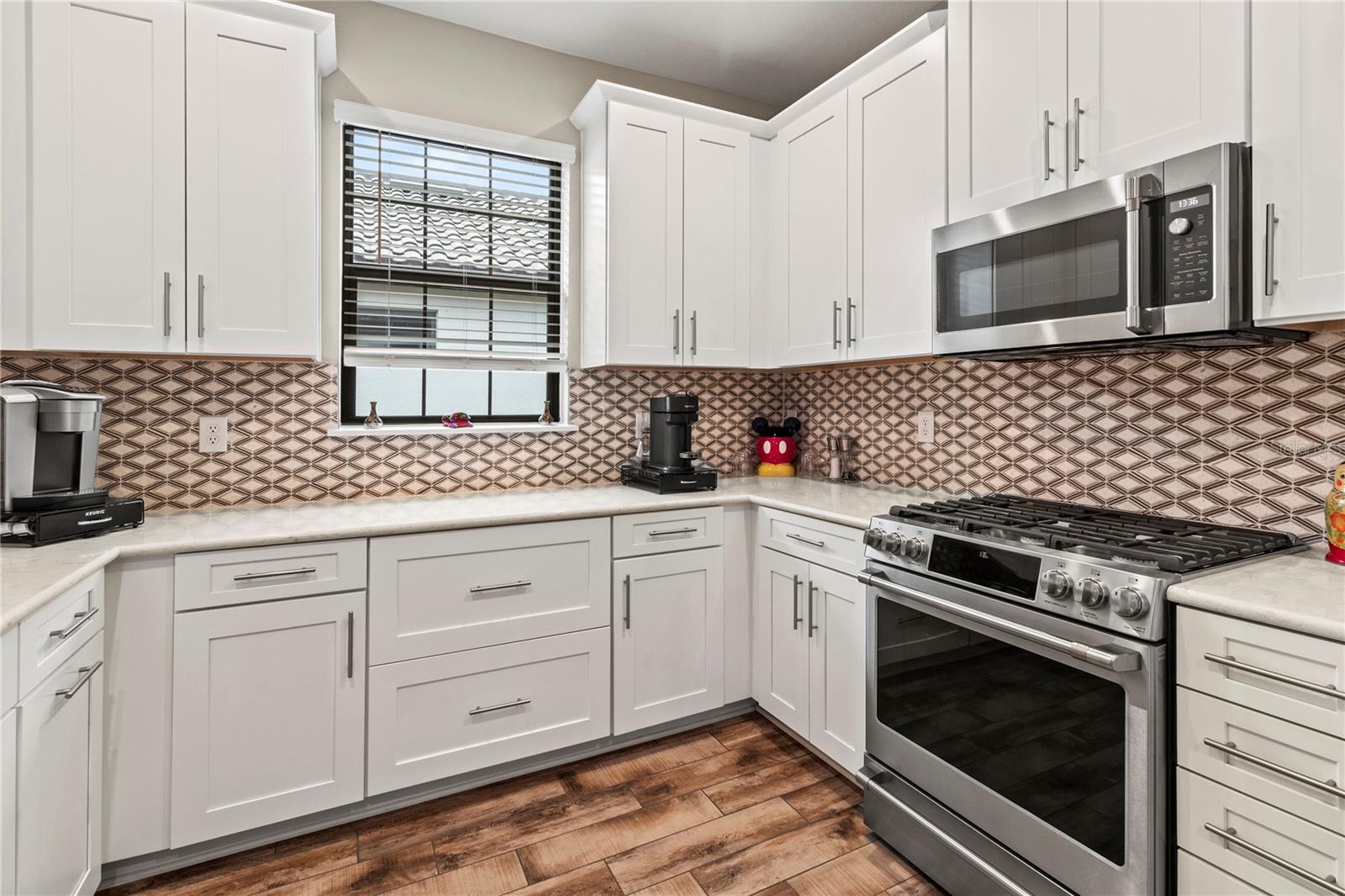 AZARIO ESPLANADE PH II SUBPH C-O - Residential