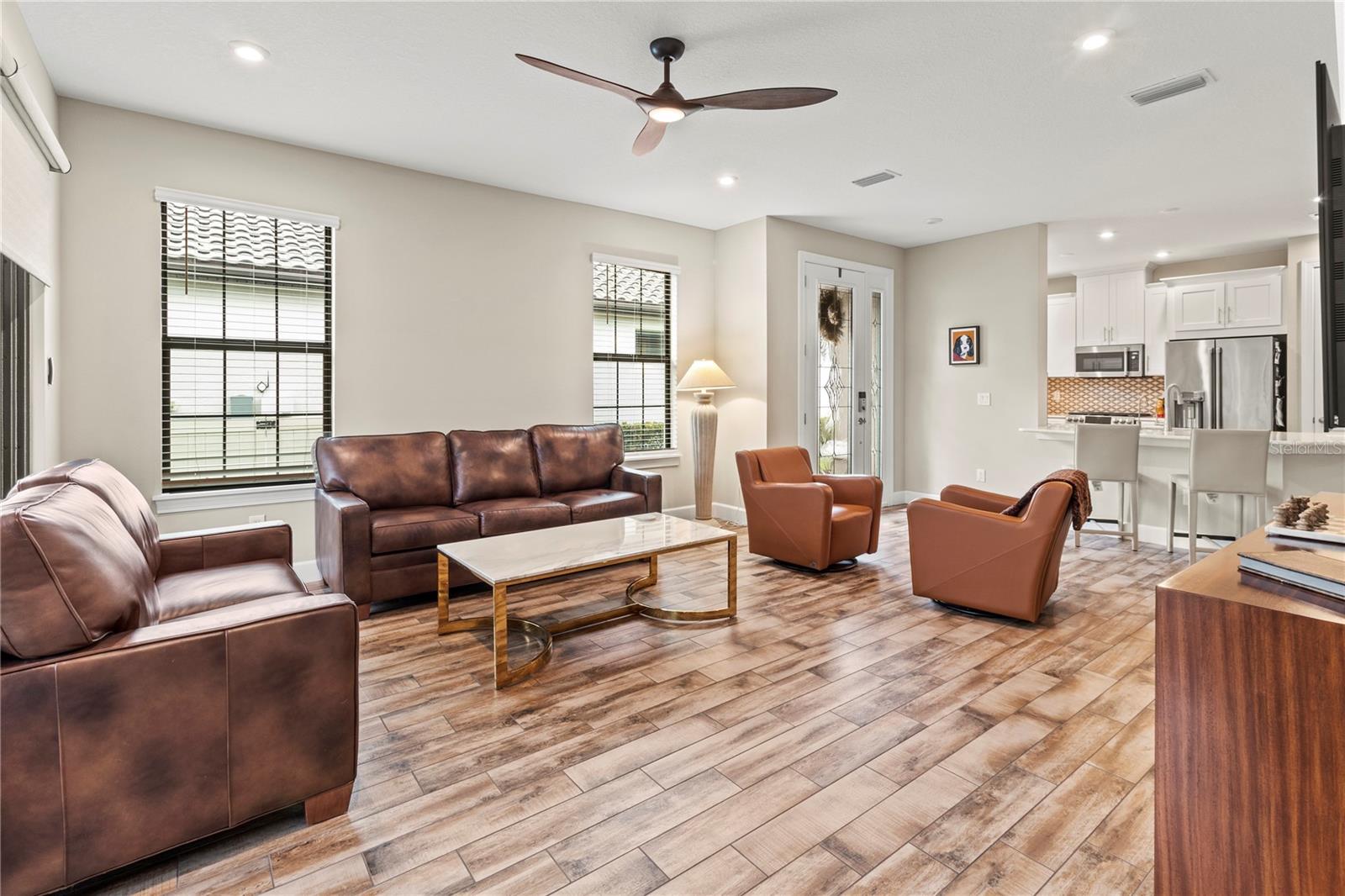 AZARIO ESPLANADE PH II SUBPH C-O - Residential