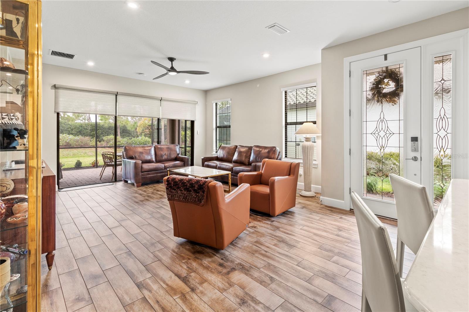 AZARIO ESPLANADE PH II SUBPH C-O - Residential