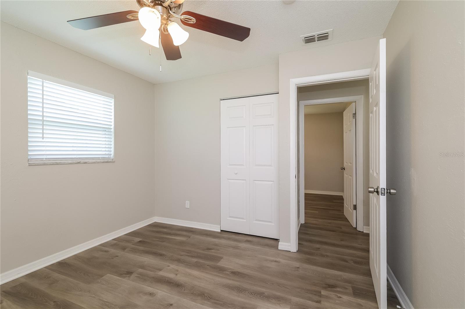 RICHMOND HEIGHTS UNIT 04 - Residential Lease