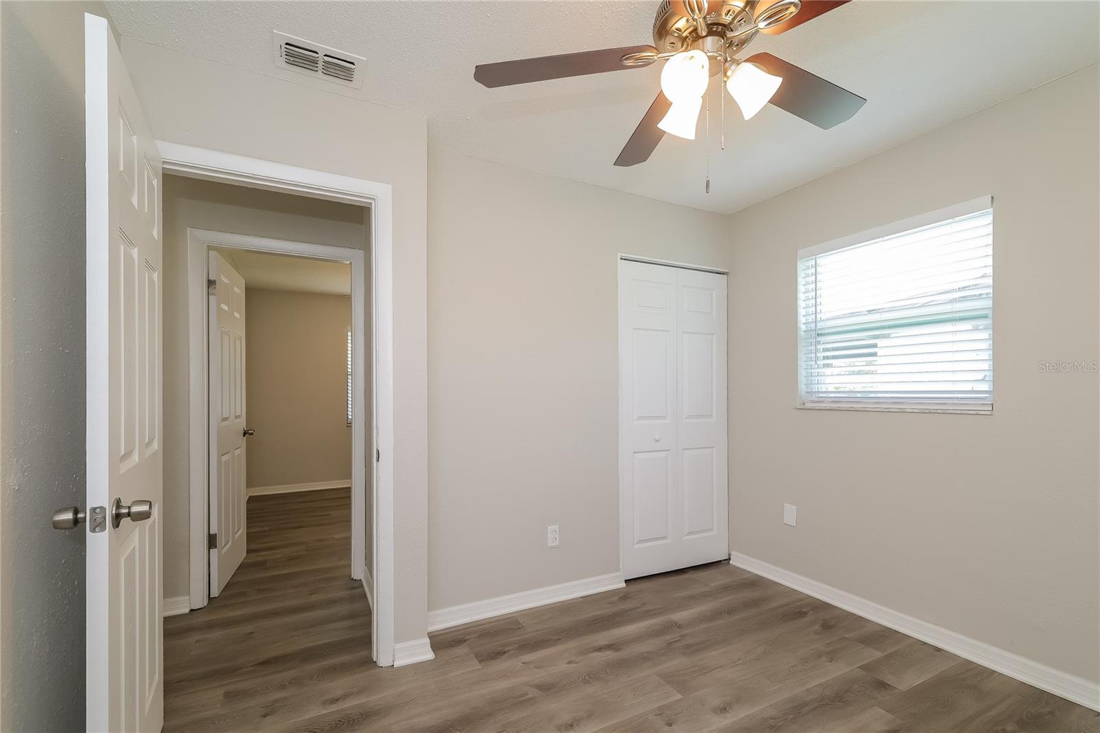 RICHMOND HEIGHTS UNIT 04 - Residential Lease