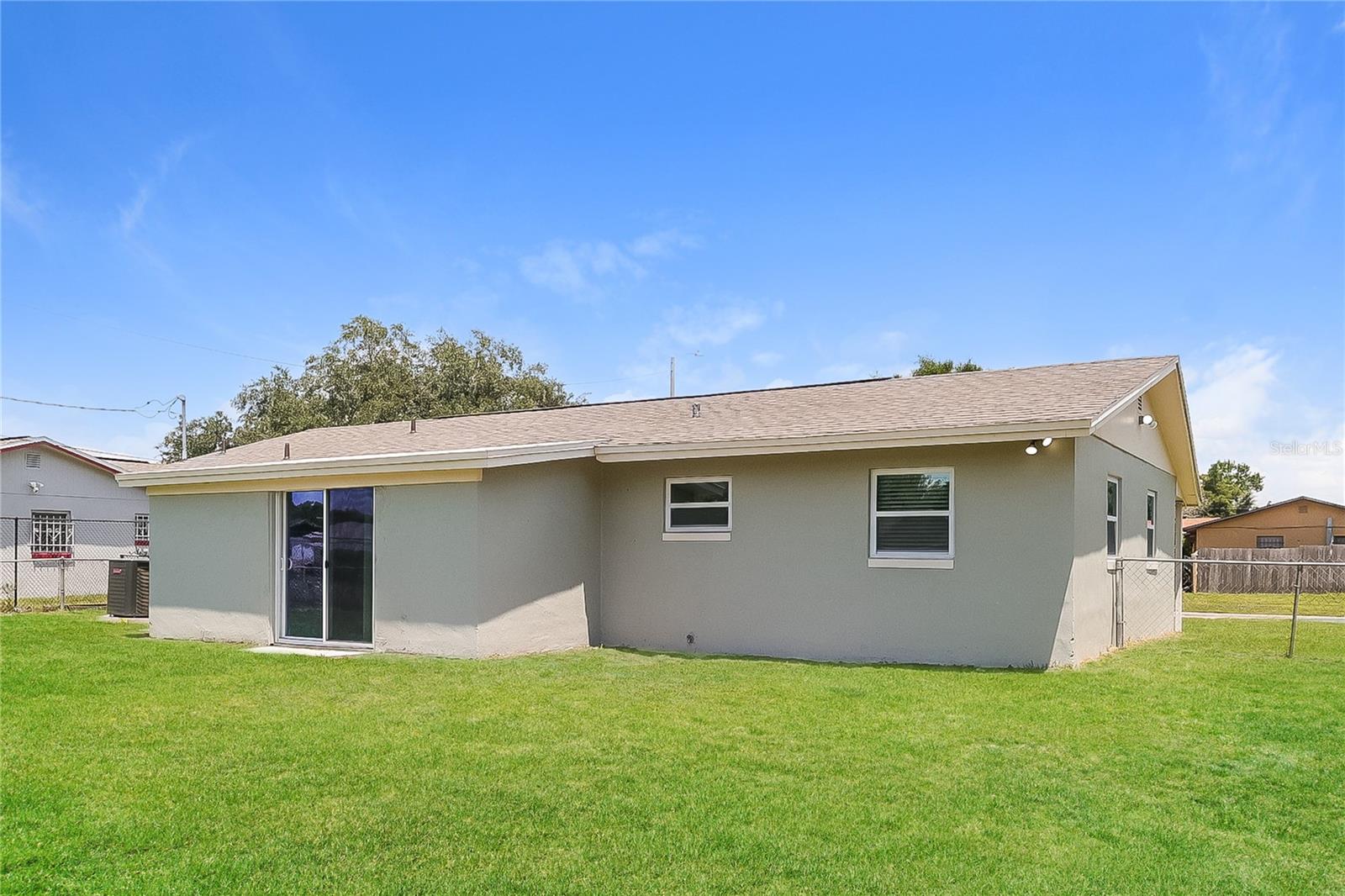 RICHMOND HEIGHTS UNIT 04 - Residential Lease