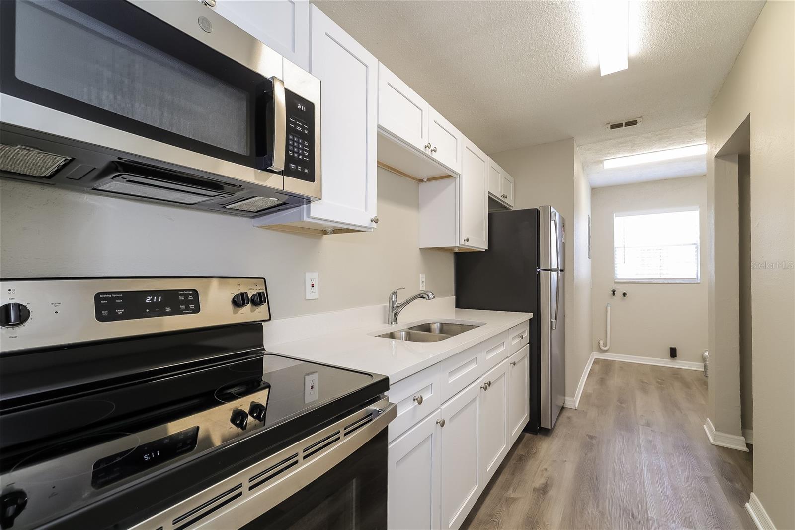 RICHMOND HEIGHTS UNIT 04 - Residential Lease