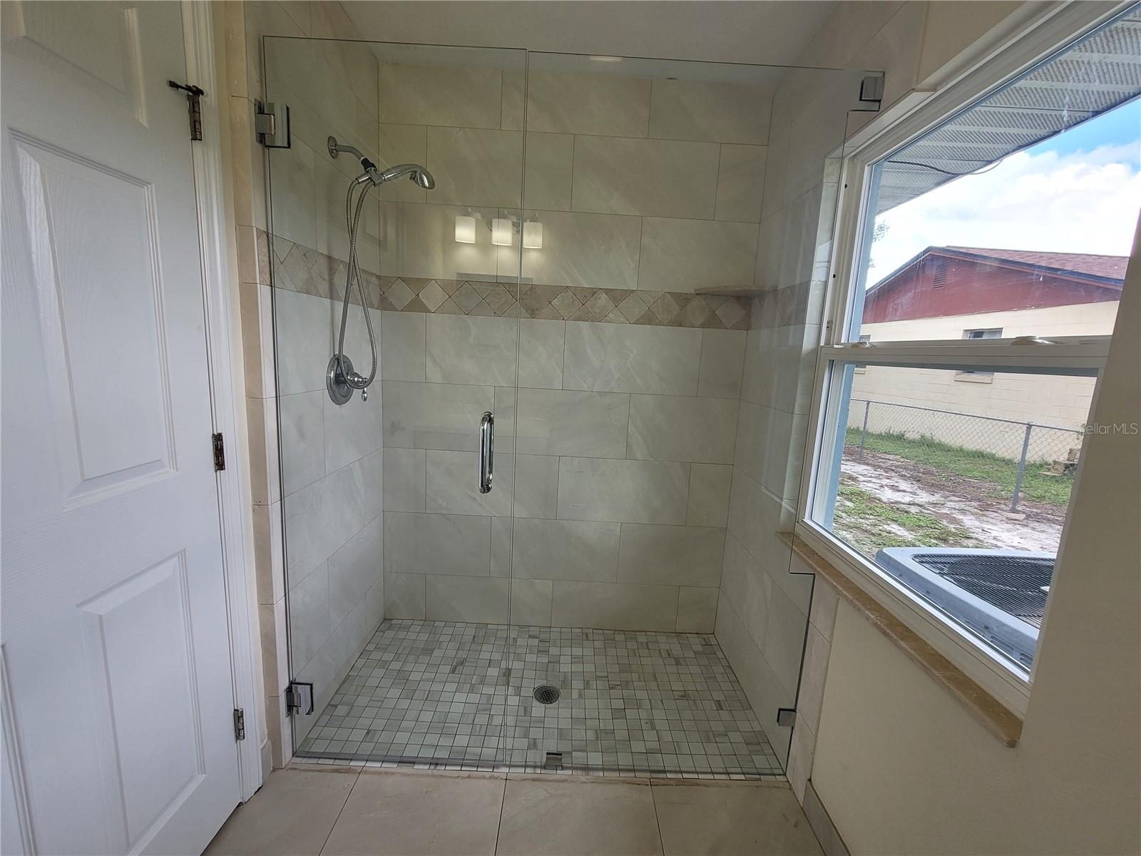 GOLDEN HEIGHTS - Residential