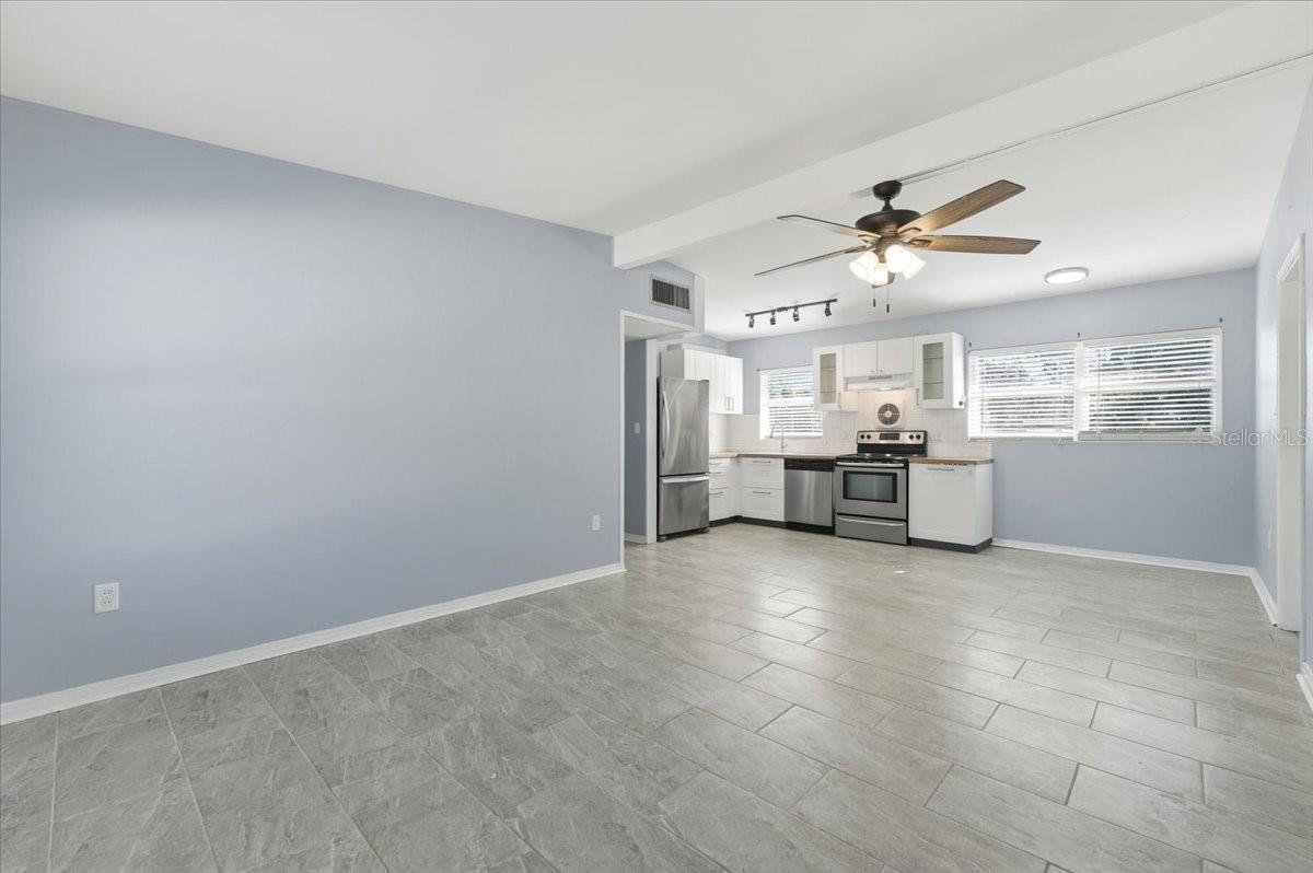 BELLAIRE PARK - Residential